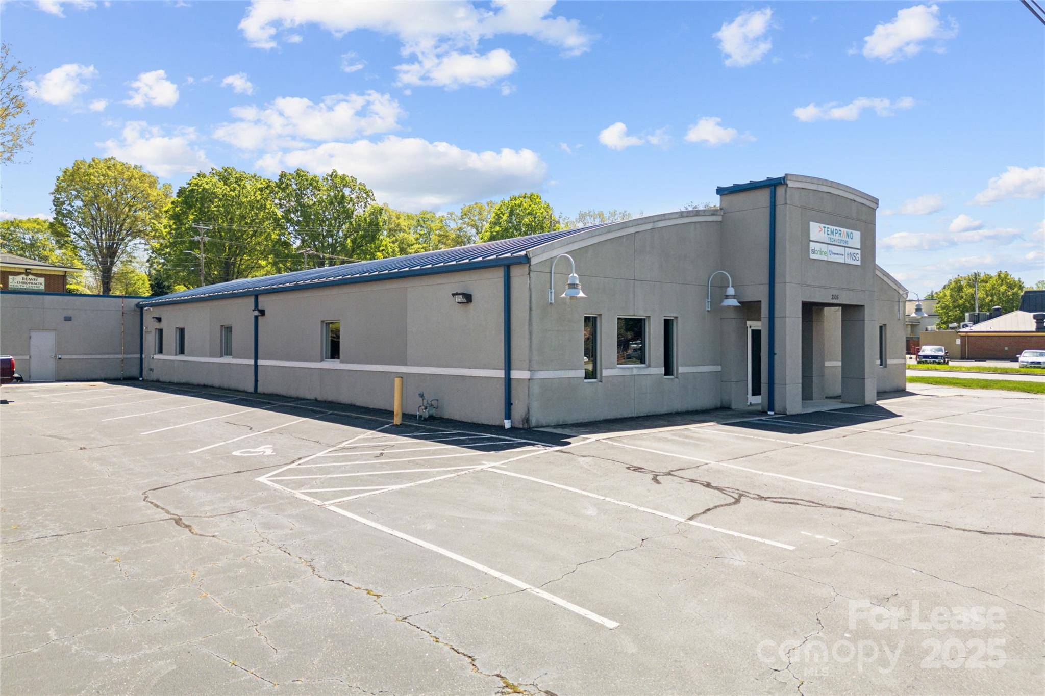 2105 Northwest BLVD, Newton, NC 28658