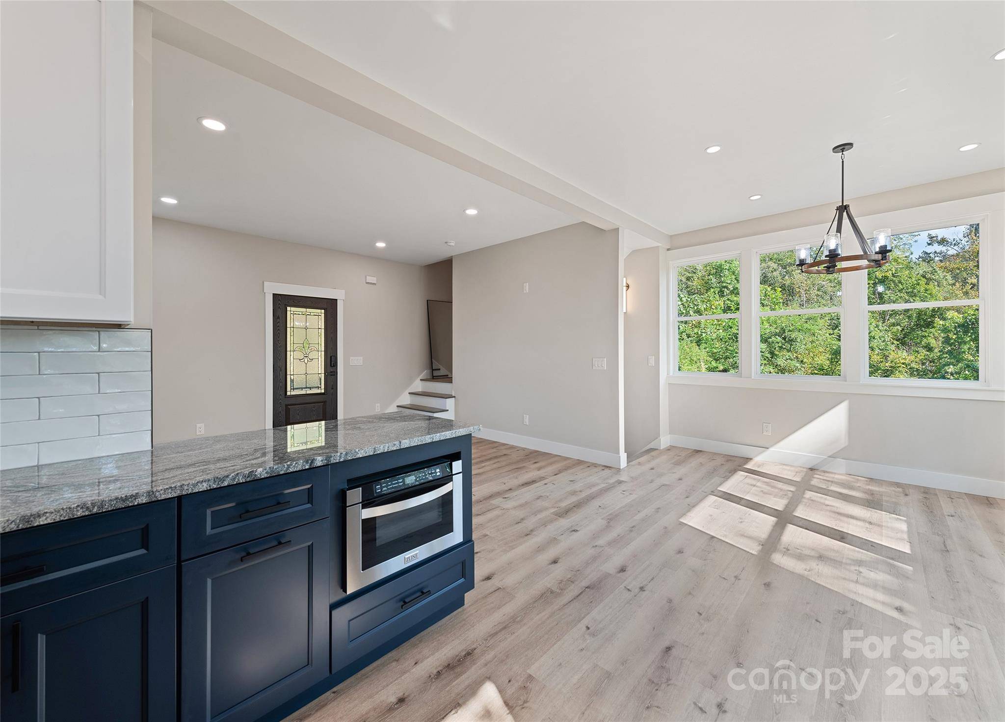 148 Amblers Knoll RD, Weaverville, NC 28787