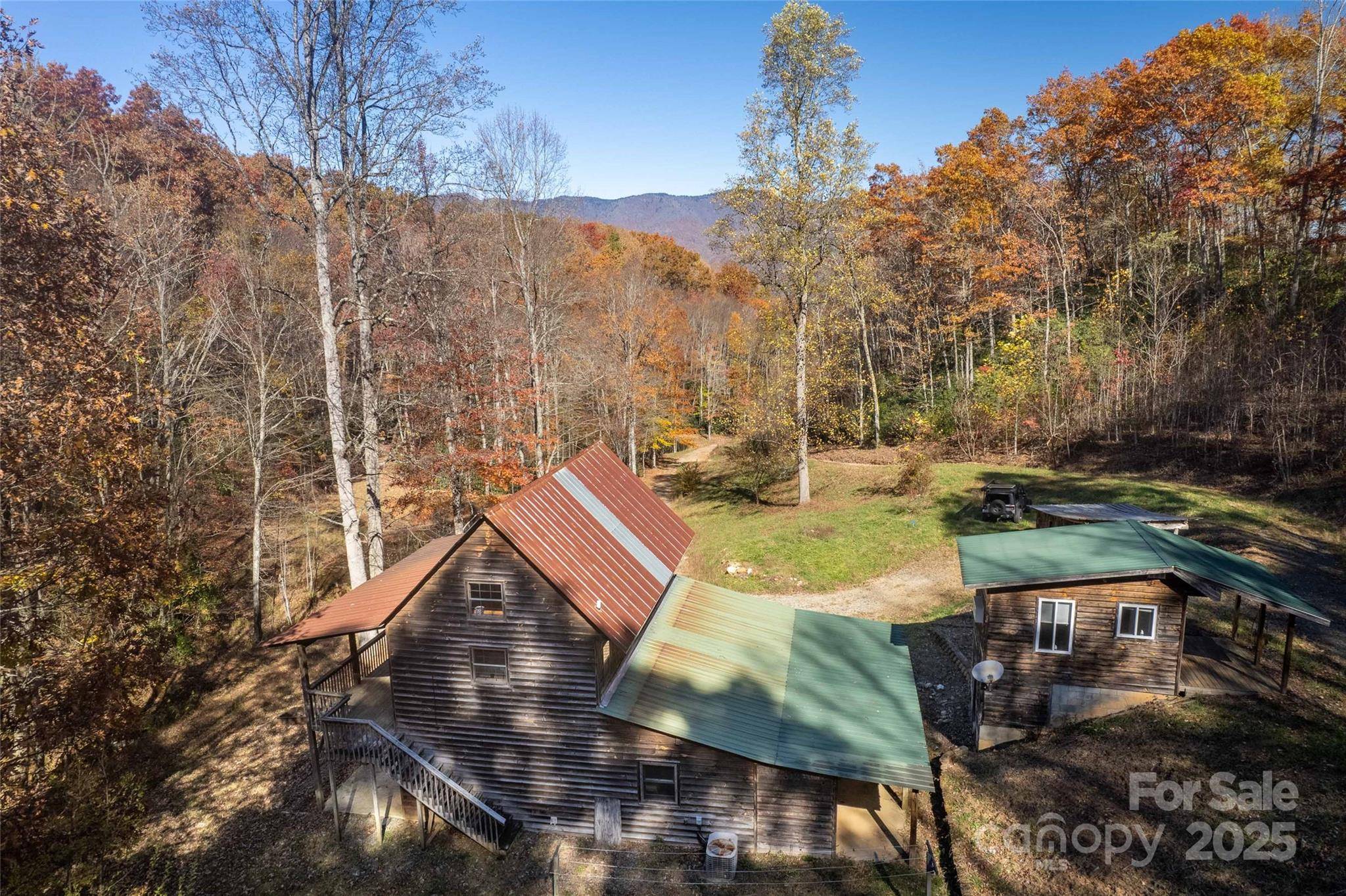 930 Copperhead CV, Sylva, NC 28779