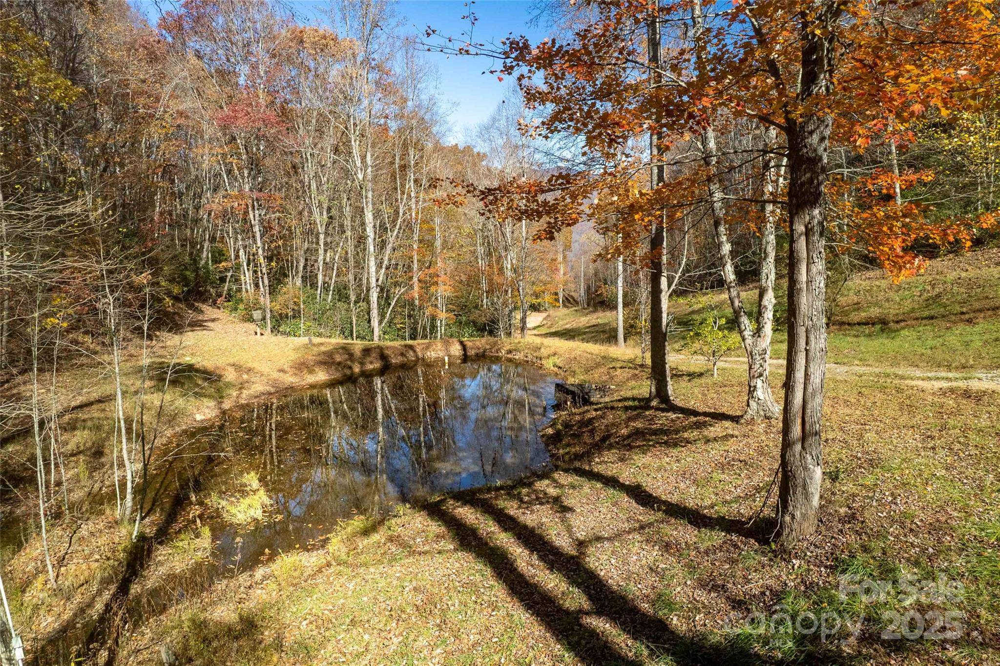 930 Copperhead CV, Sylva, NC 28779