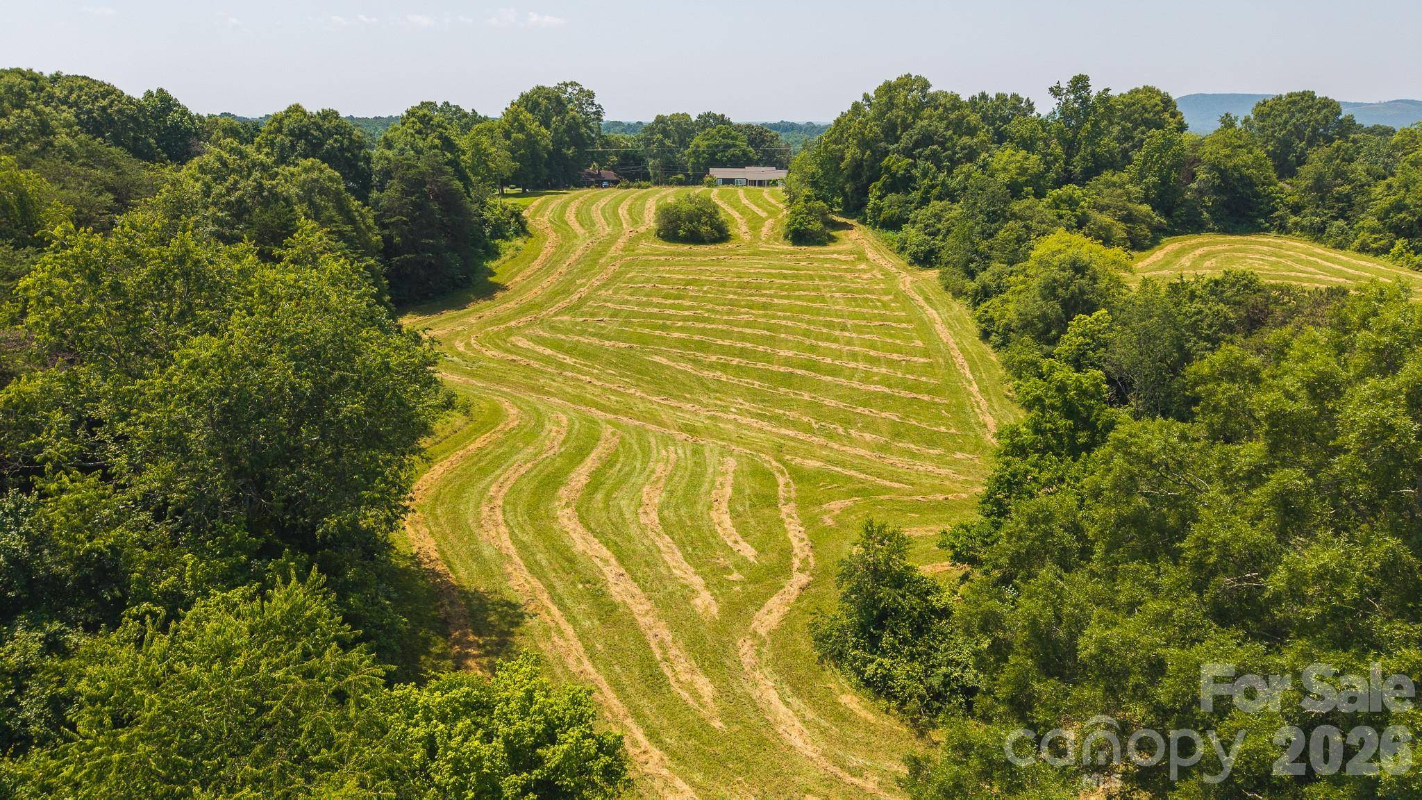 1040 NC 90 HWY W, Taylorsville, NC 20681