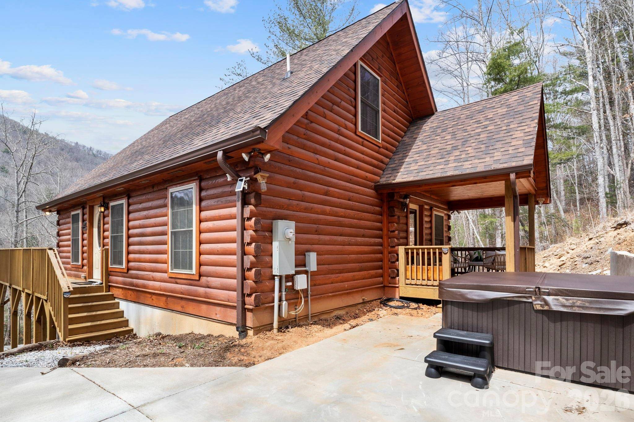 19 Frontier CT, Asheville, NC 28805