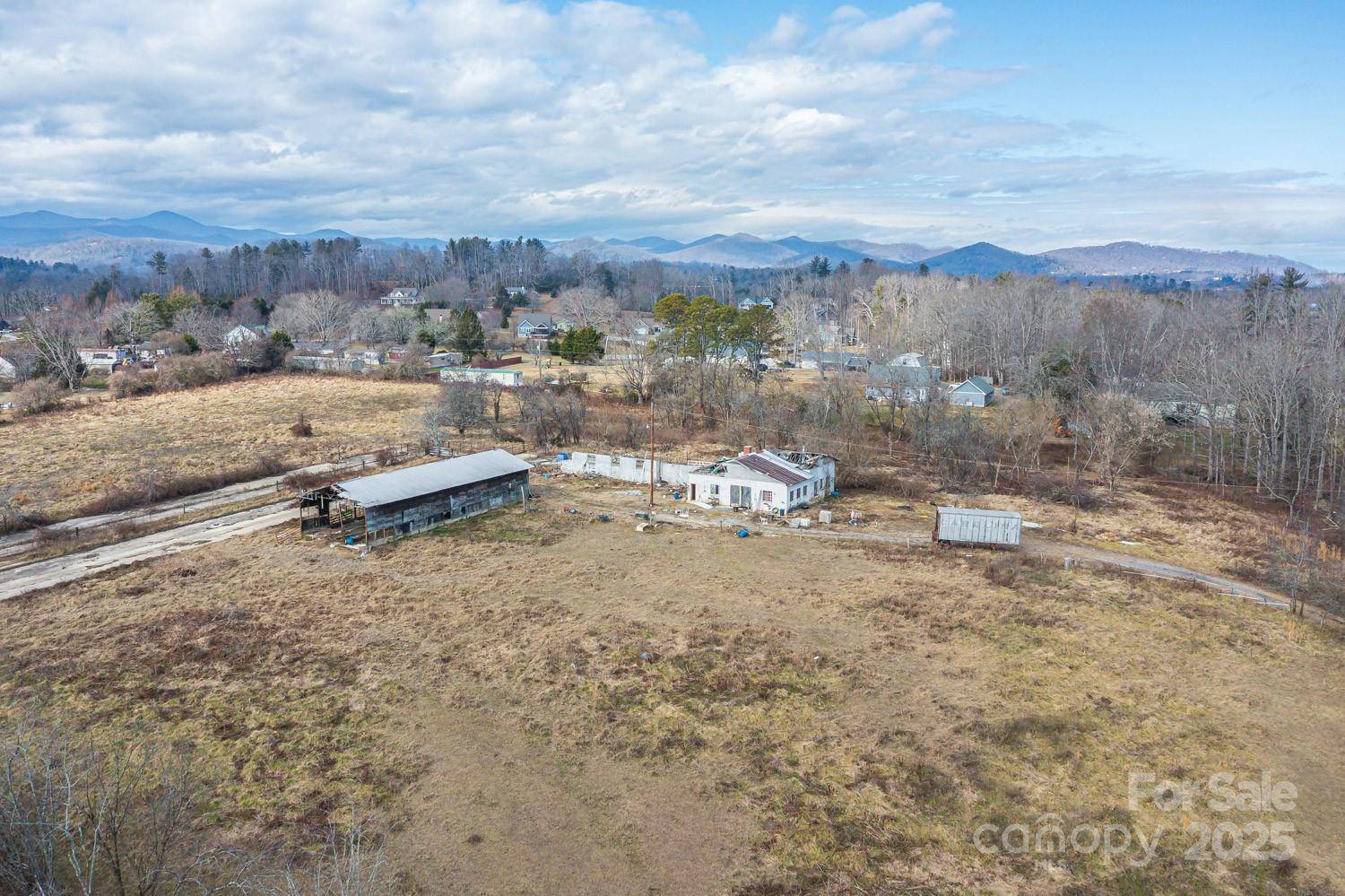 00 Ladson RD, Hendersonville, NC 28792