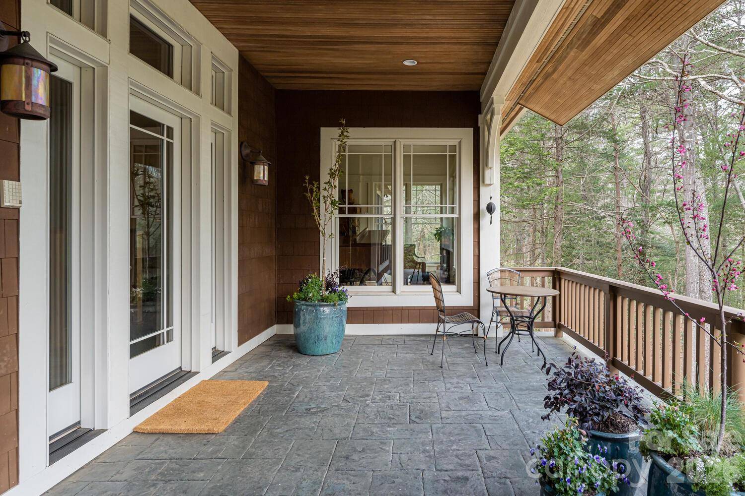 343 Racquet Club RD, Asheville, NC 28803