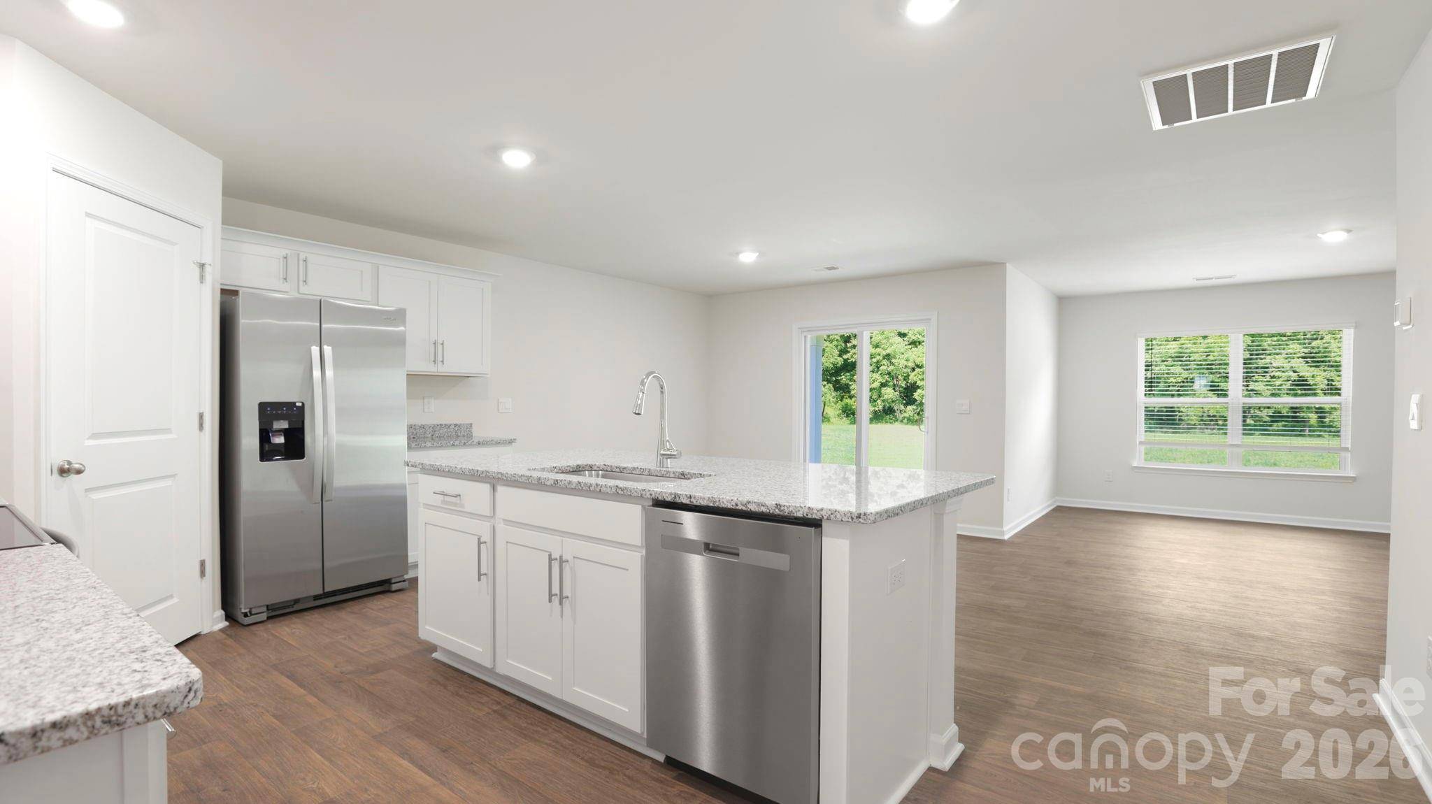 75 Creekwalk LN, Waynesville, NC 28785
