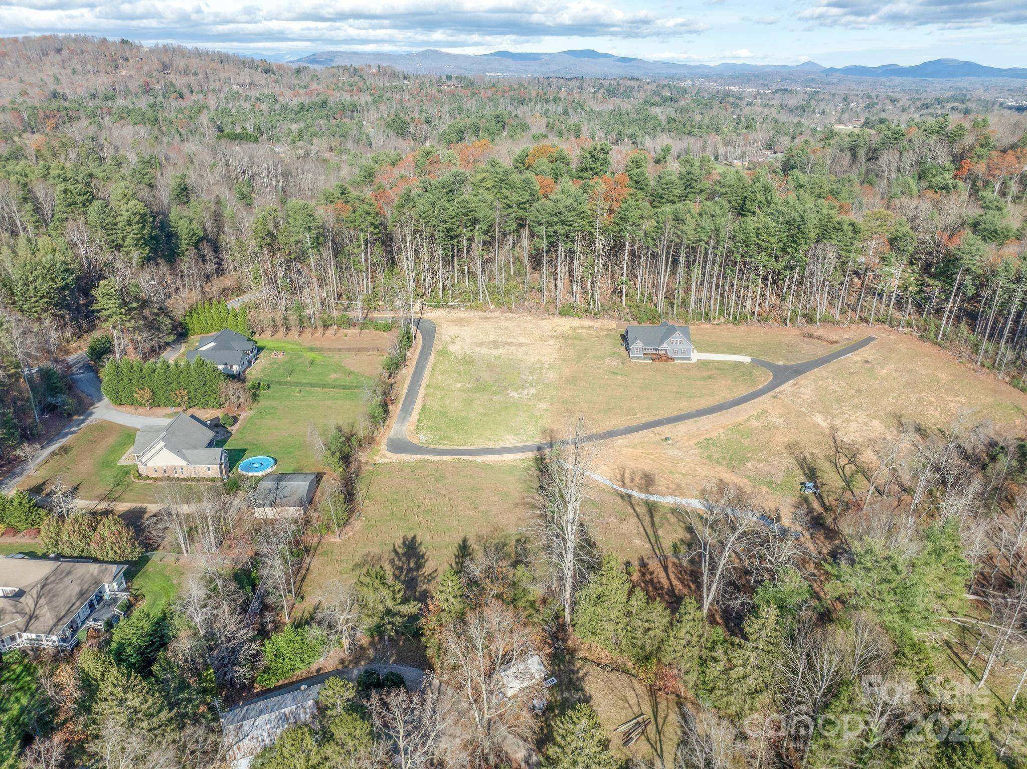 00 Kelly Daniele LN #4, Hendersonville, NC 28739