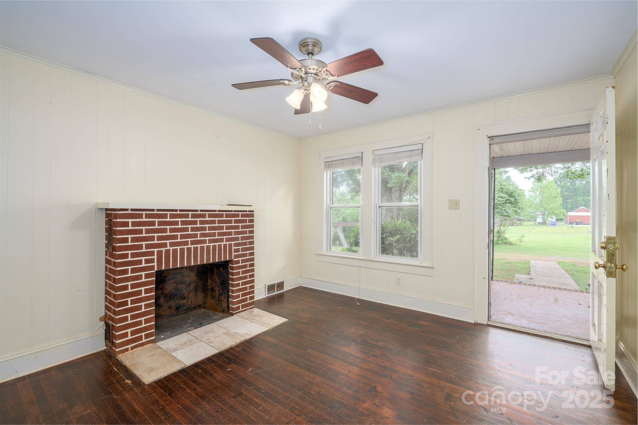 4098 S Nc Hwy 127 HWY, Hickory, NC 28602