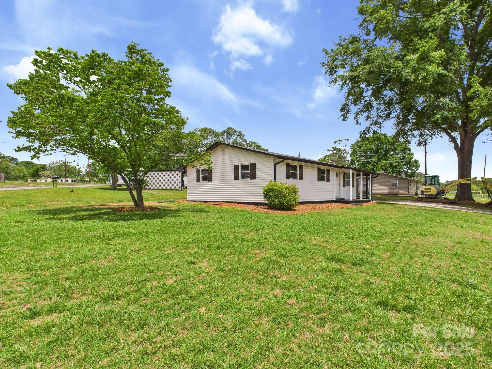 120 Hepler RD, Taylorsville, NC 28681
