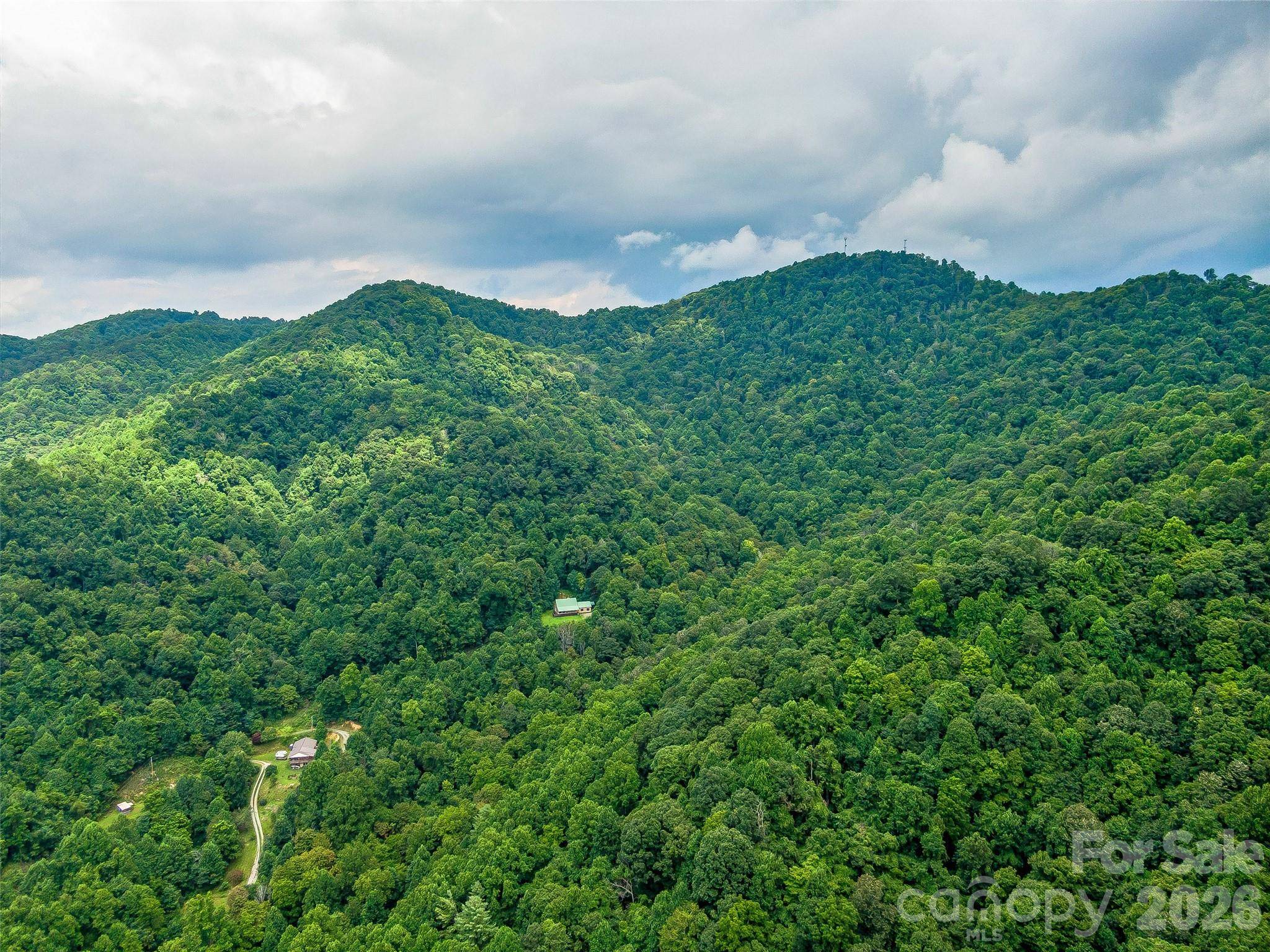 600 Charisma DR, Marshall, NC 28753