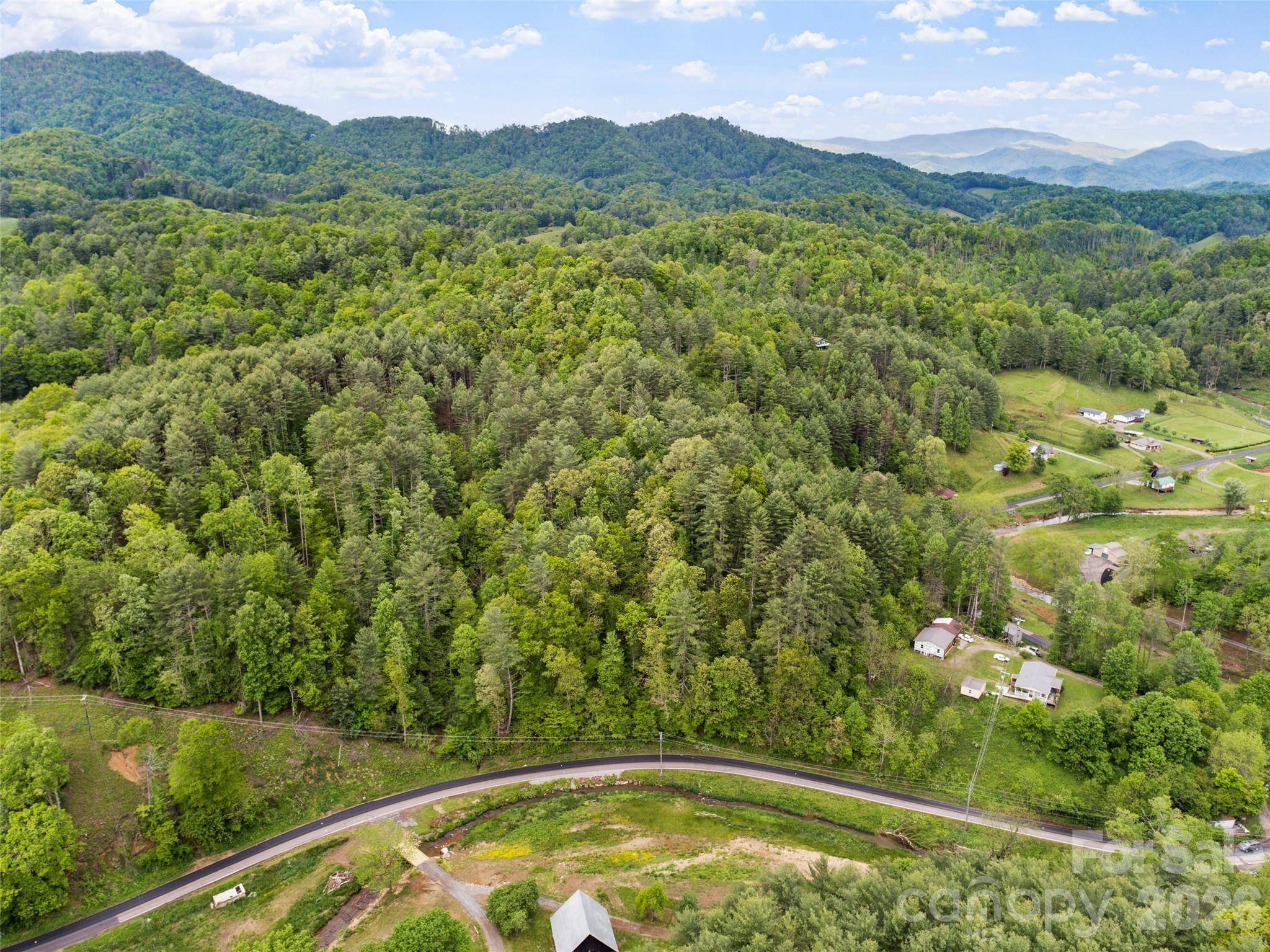 0000 Jacks Creek RD, Burnsville, NC 28714
