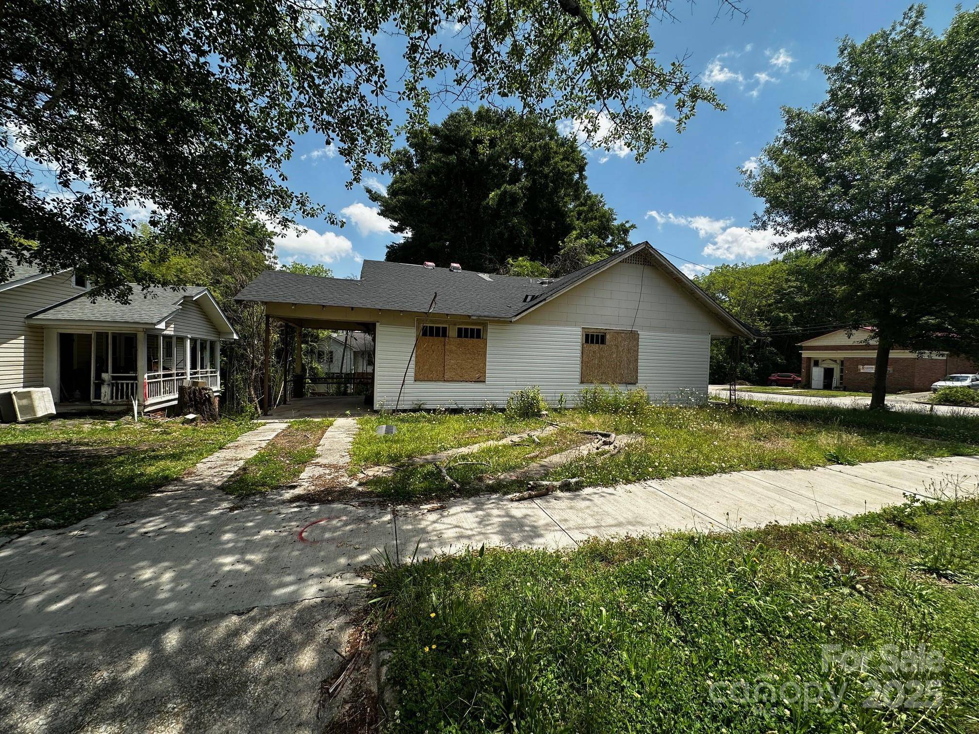 306 E Arch ST, Lancaster, SC 29720