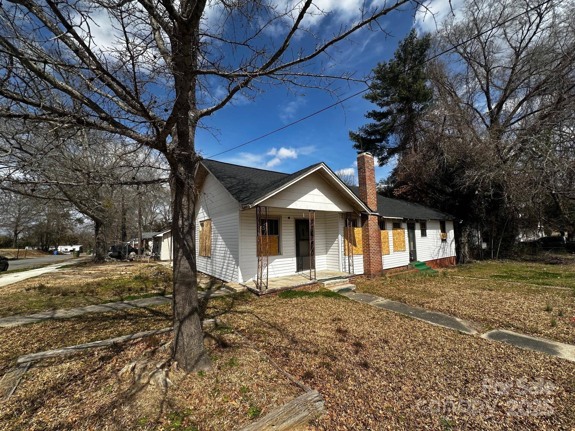 306 E Arch ST, Lancaster, SC 29720