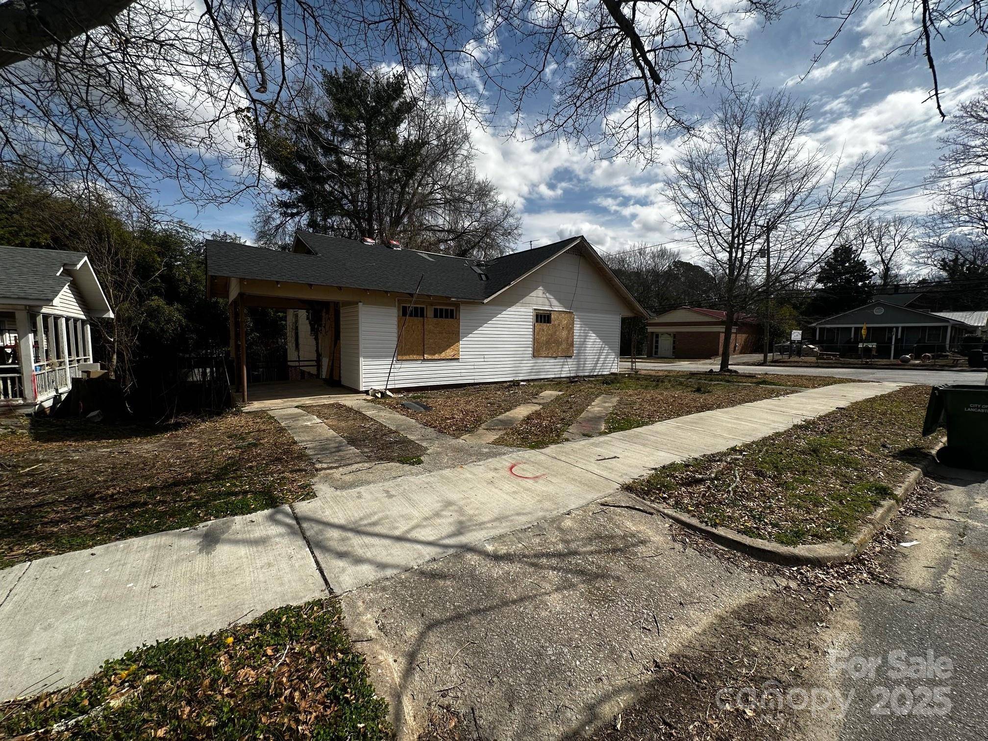 306 E Arch ST, Lancaster, SC 29720