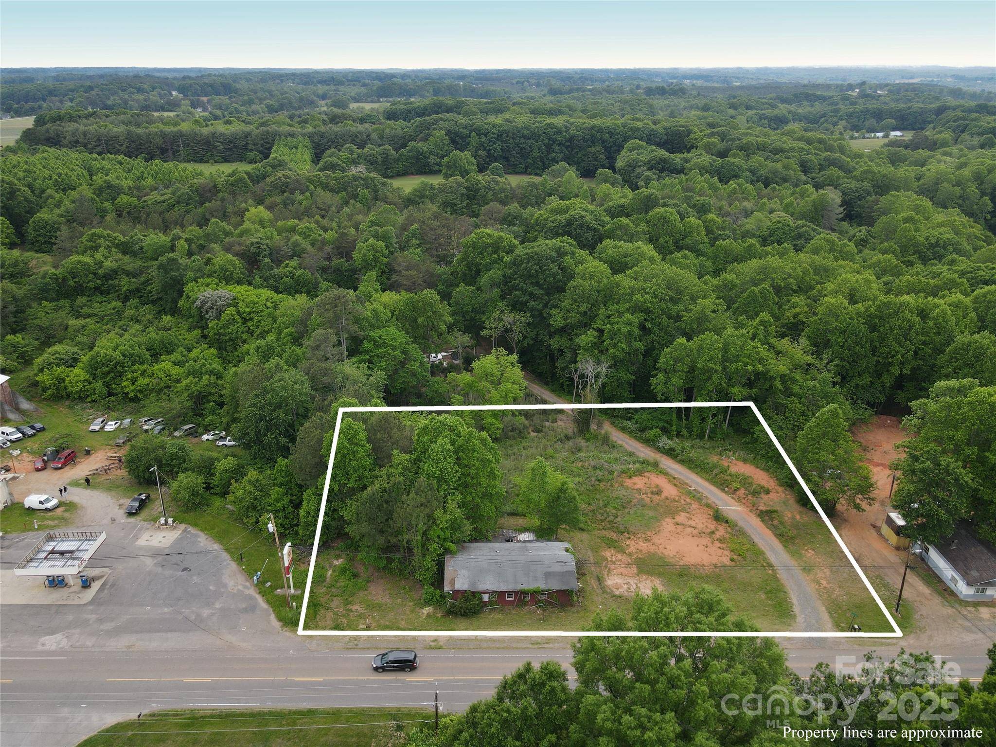 3023 & 3027 Wilkesboro HWY, Statesville, NC 28625