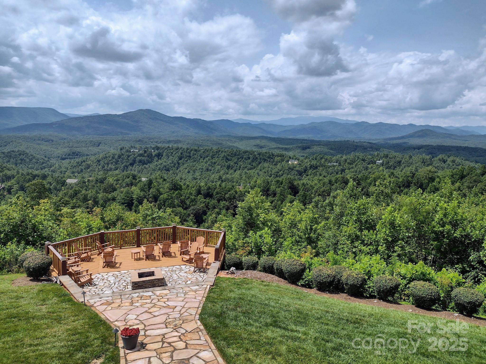 4899 White Oak WAY, Lenoir, NC 28645