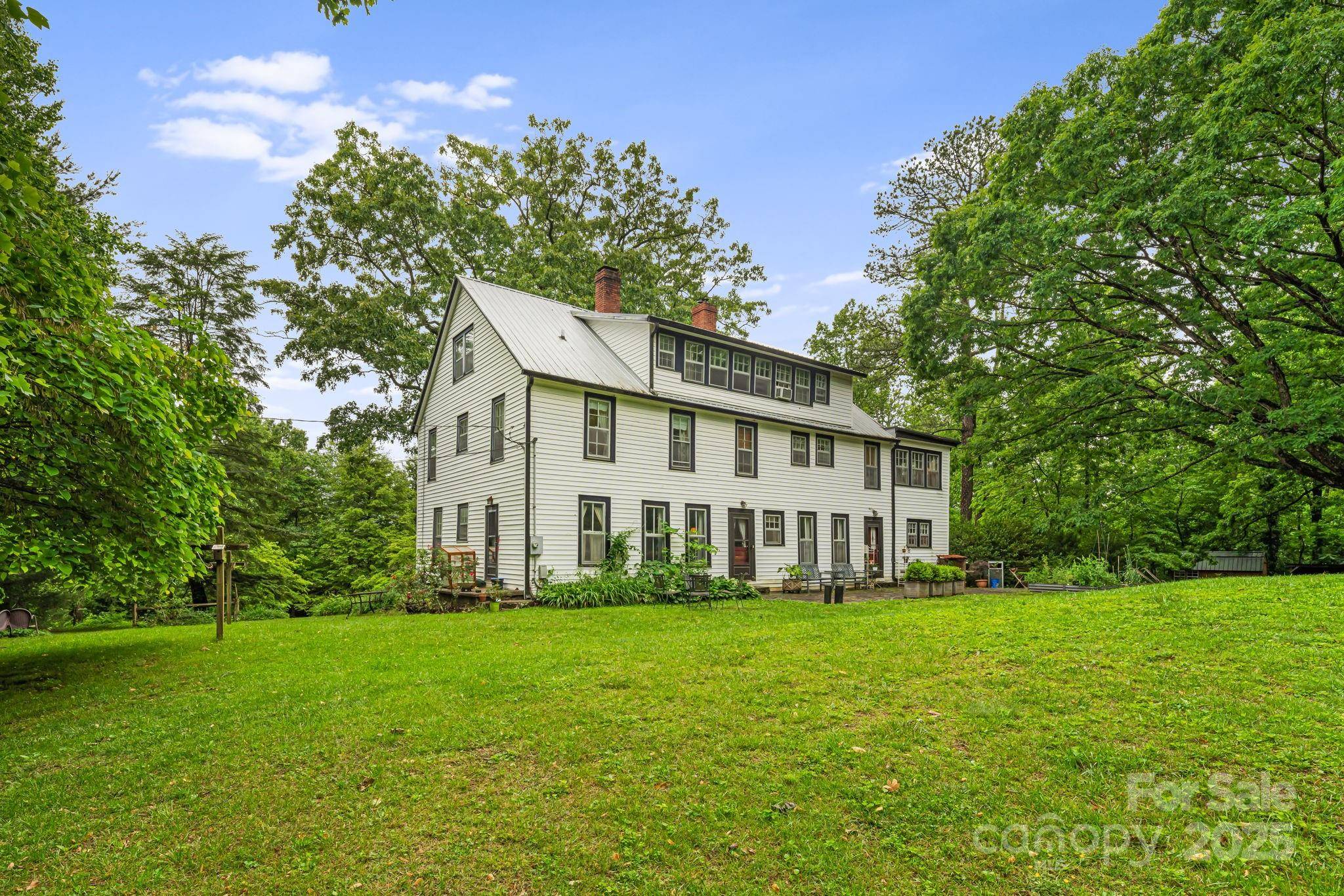 1186 Old US 70 HWY, Black Mountain, NC 28711