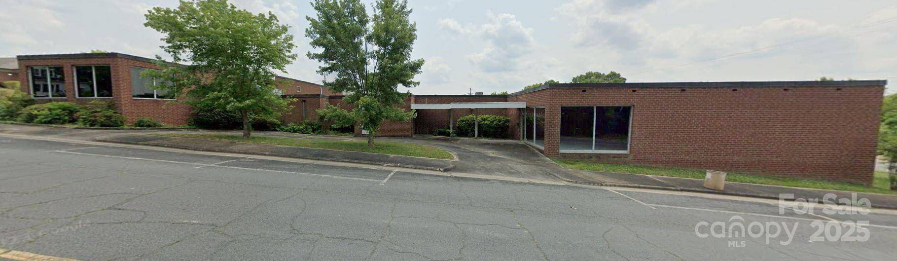 241 W North ST, Albemarle, NC 28001