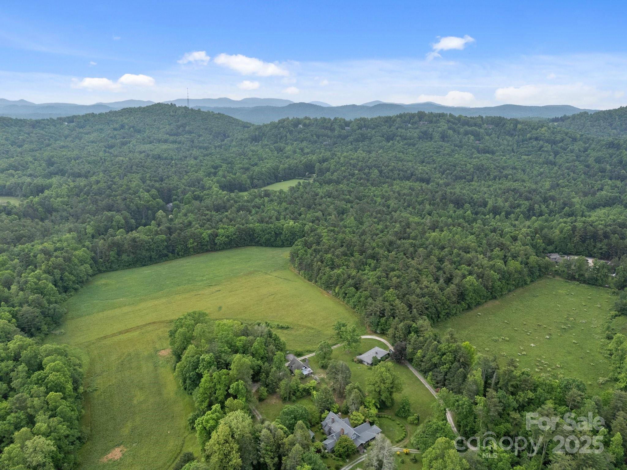 000 Red Fox LN #18, Flat Rock, NC 28731