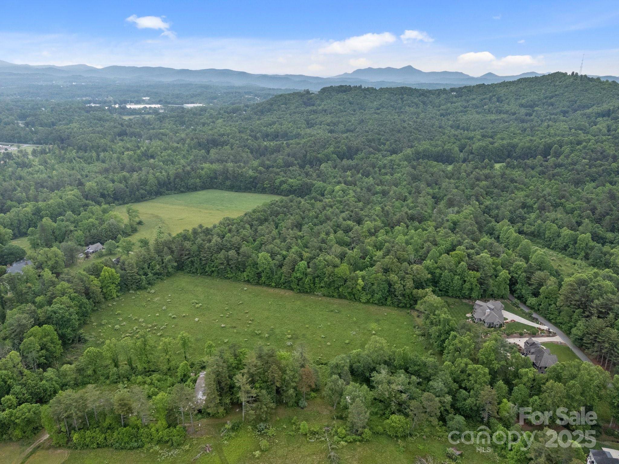 000 Red Fox LN #18, Flat Rock, NC 28731