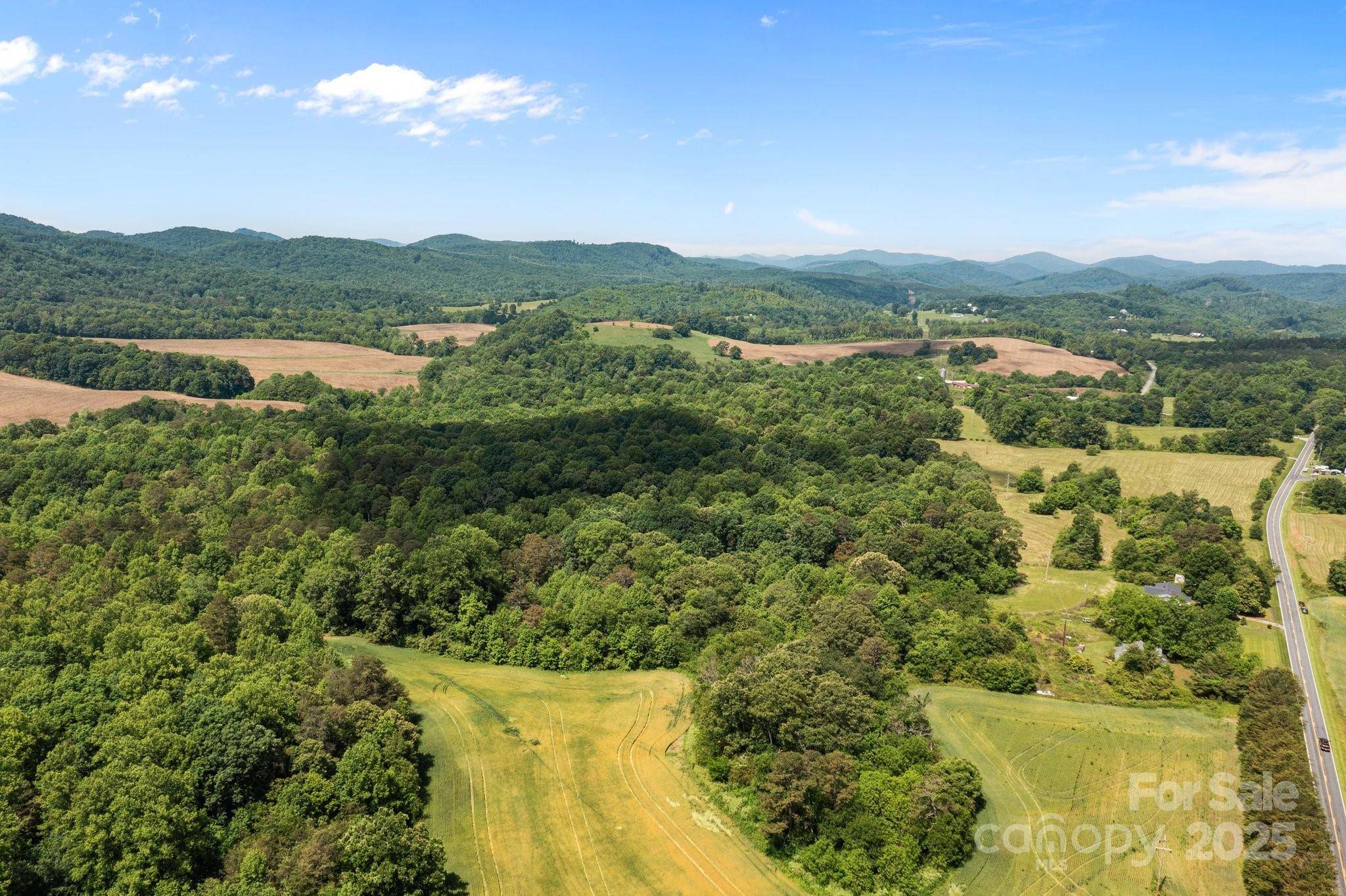 437 Linneys Mill RD, Union Grove, NC 28689
