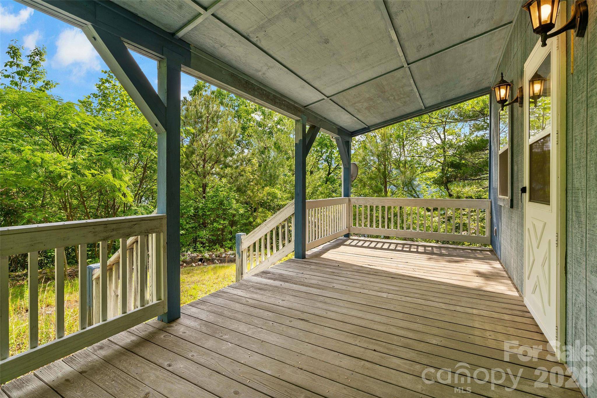42 Parkway DR, Marion, NC 28752
