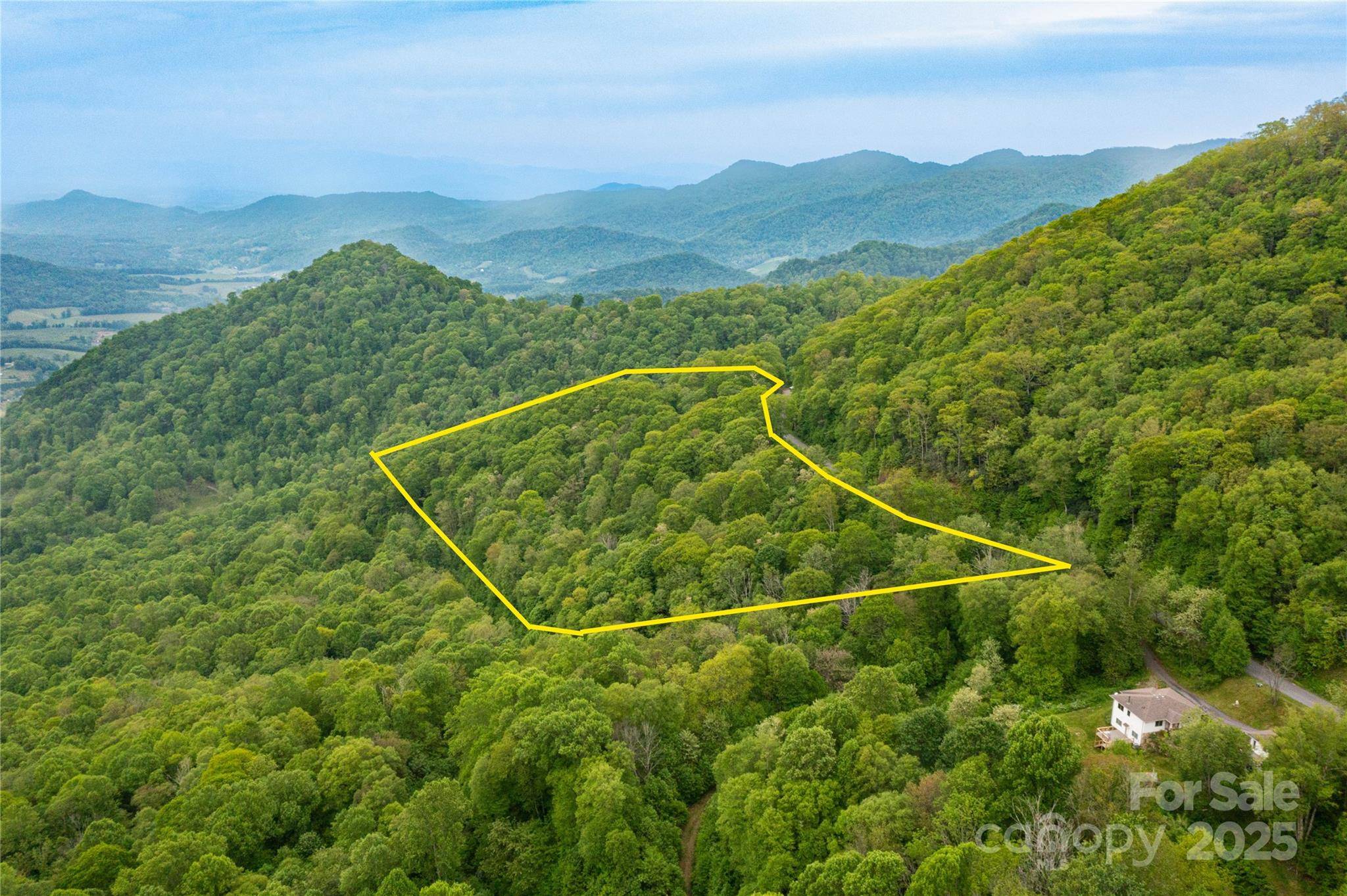 999 Mount Soma BLVD, Clyde, NC 28721