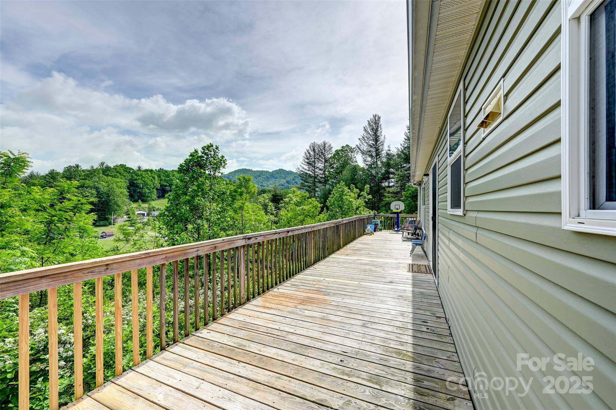 208 Stillwater Springs RD, Burnsville, NC 28714