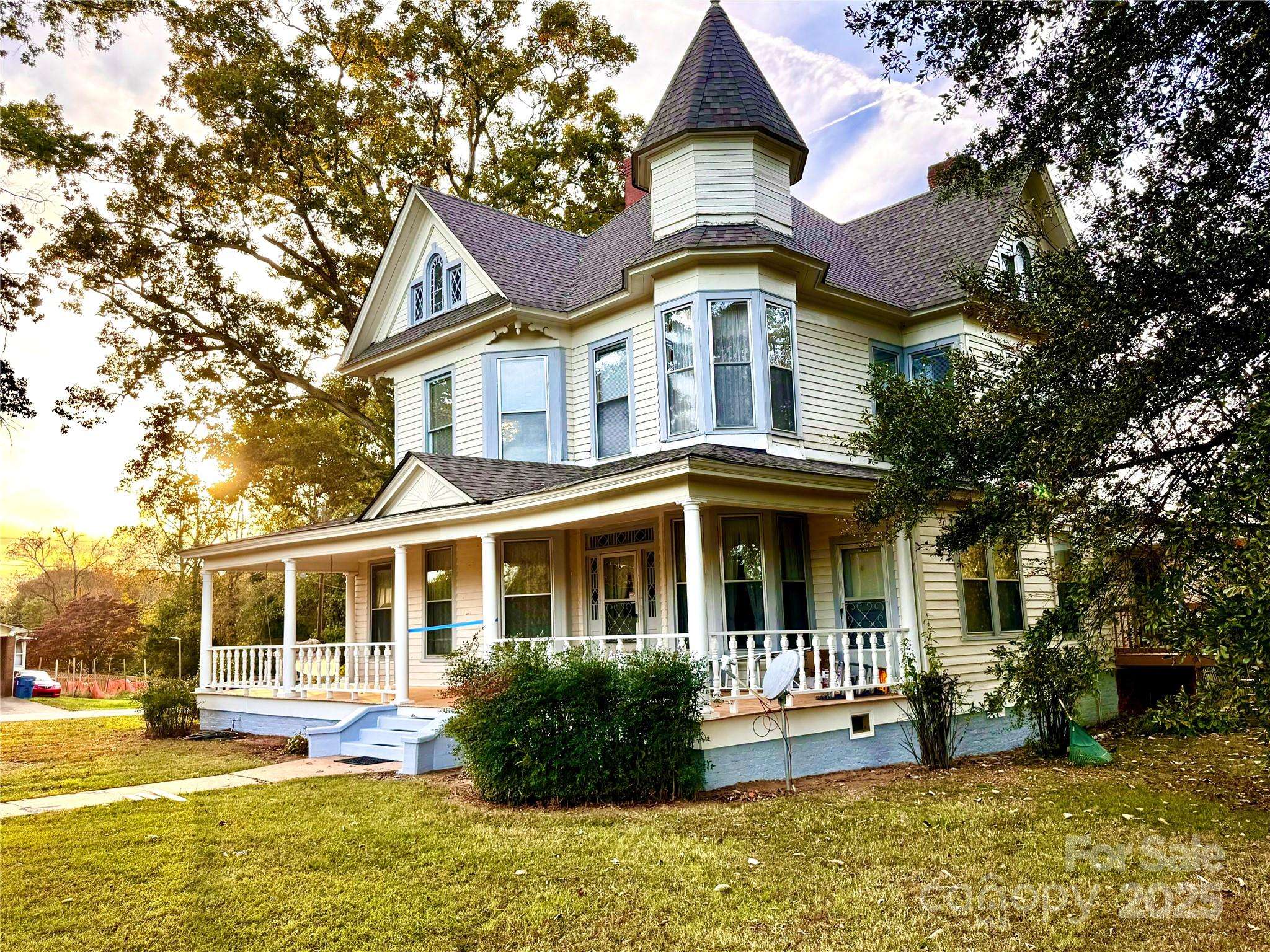 4689 Lakeview Acres RD, Valdese, NC 28690