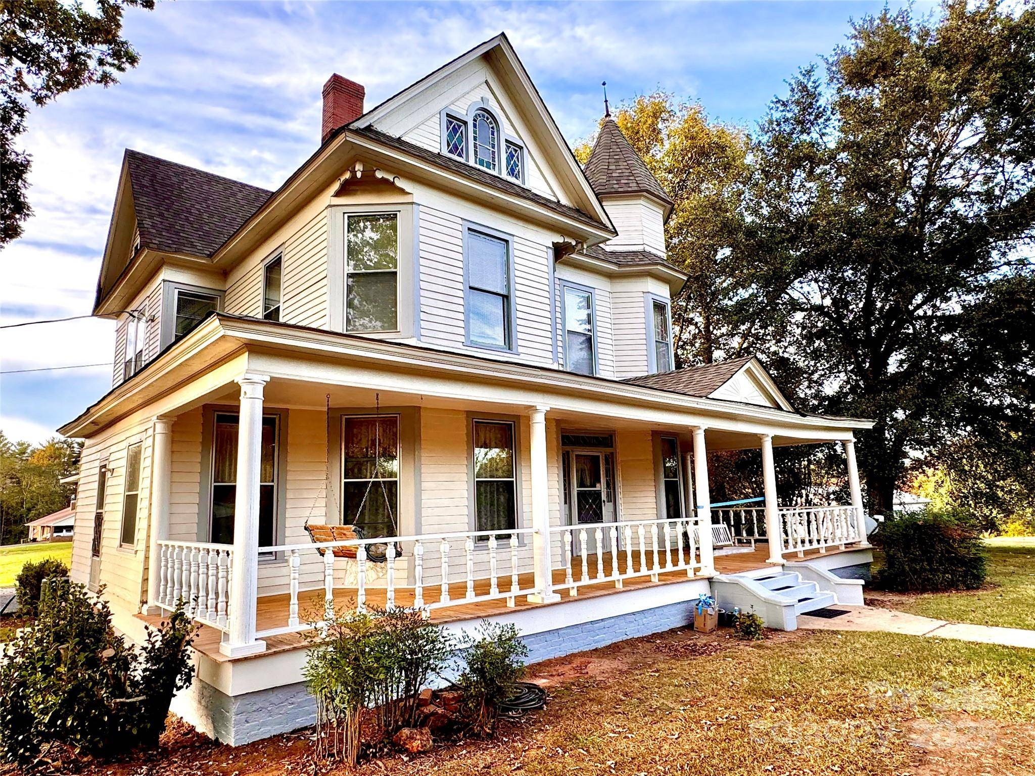 4689 Lakeview Acres RD, Valdese, NC 28690