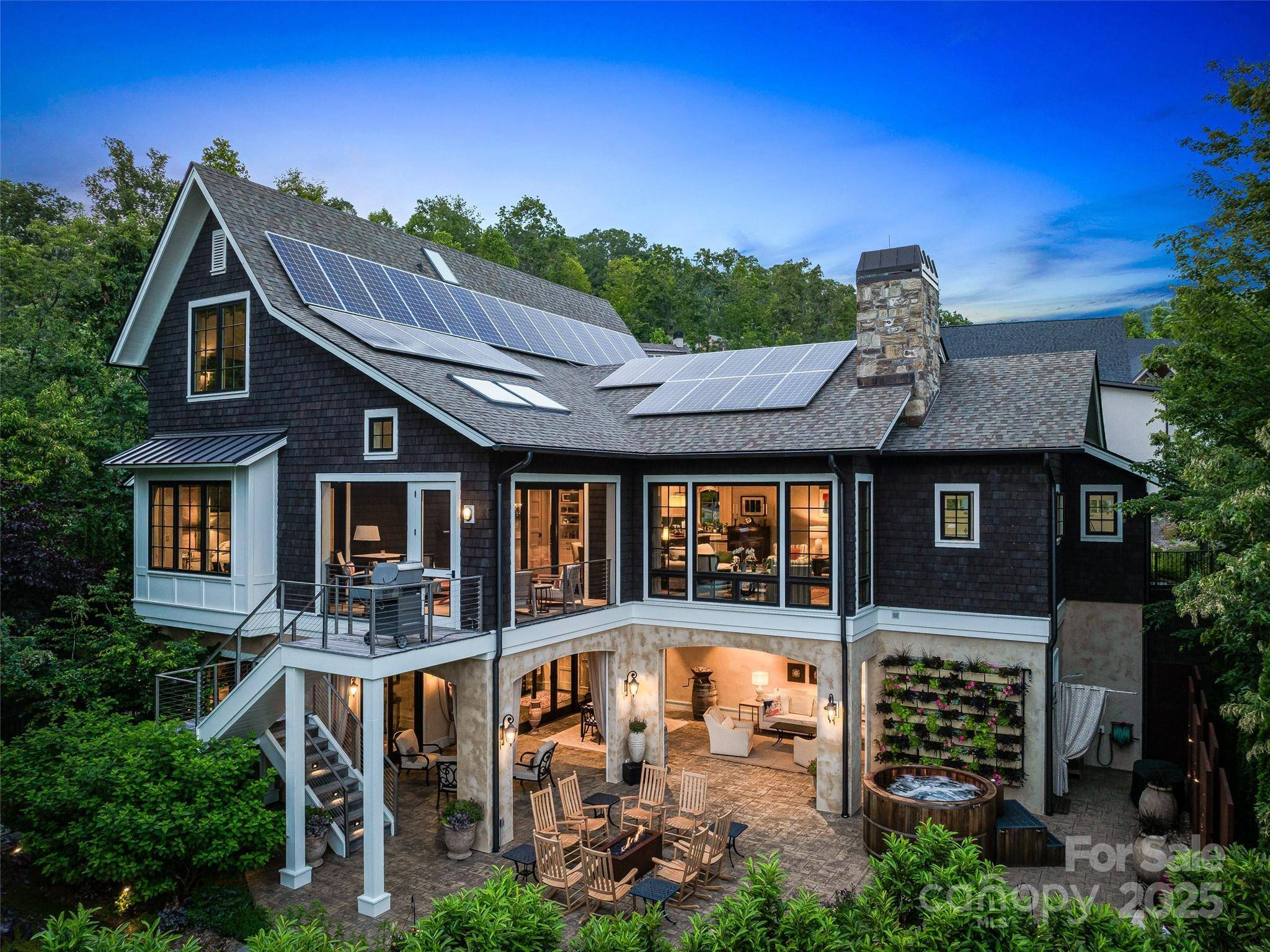 3 Bayonne TRL, Asheville, NC 28804
