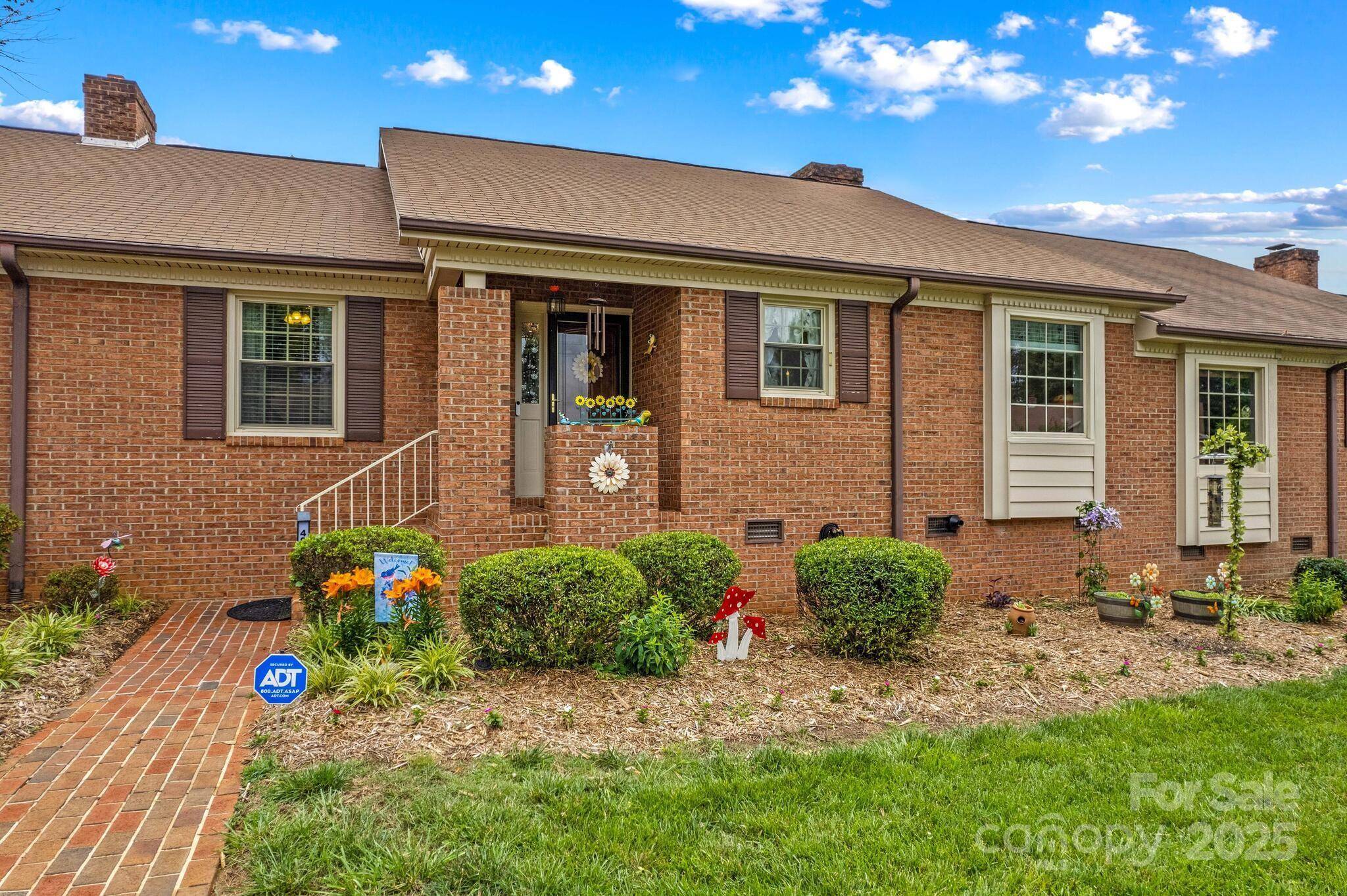 402 Swaim CT, Salisbury, NC 28147