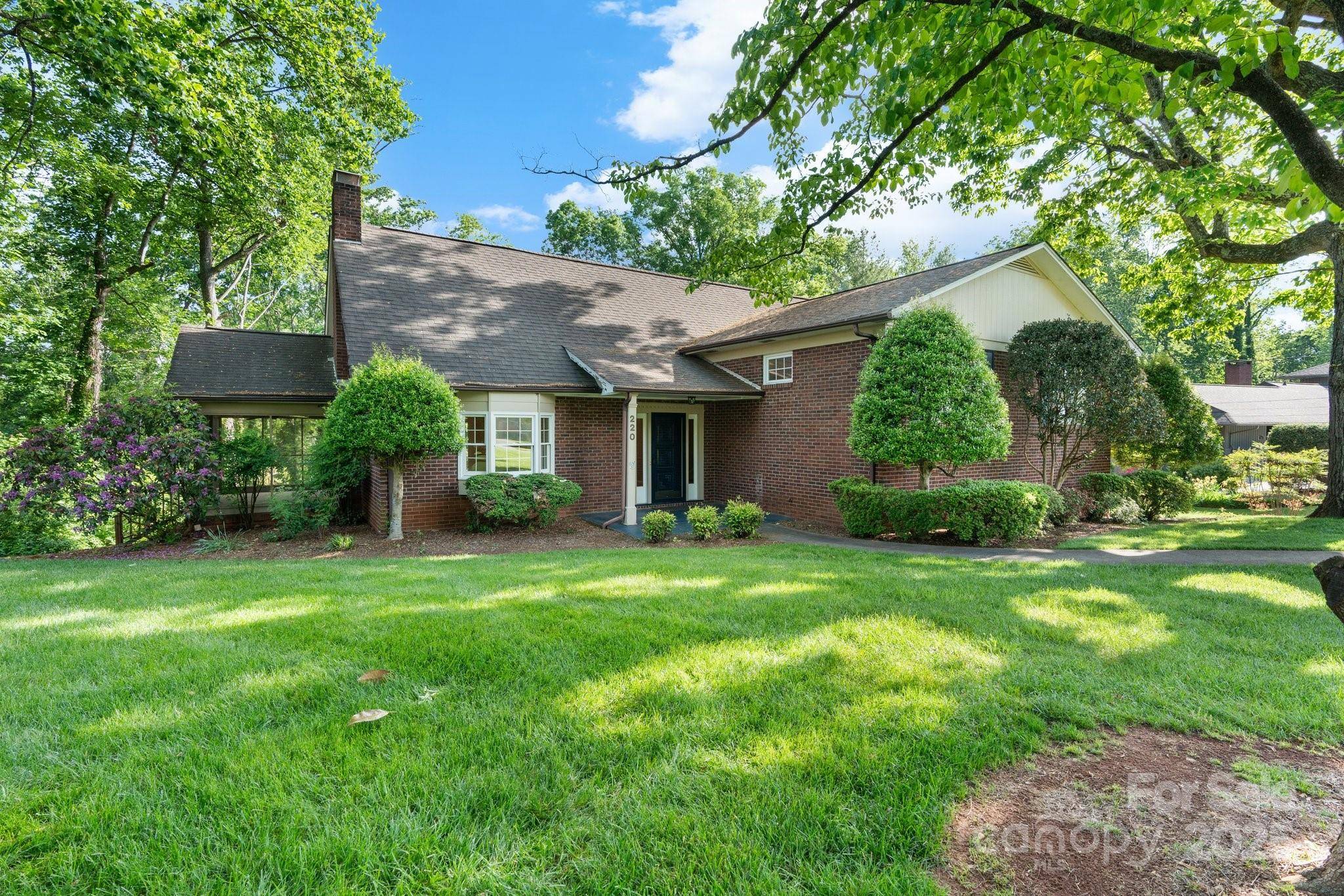 220 West Park DR, Morganton, NC 28655
