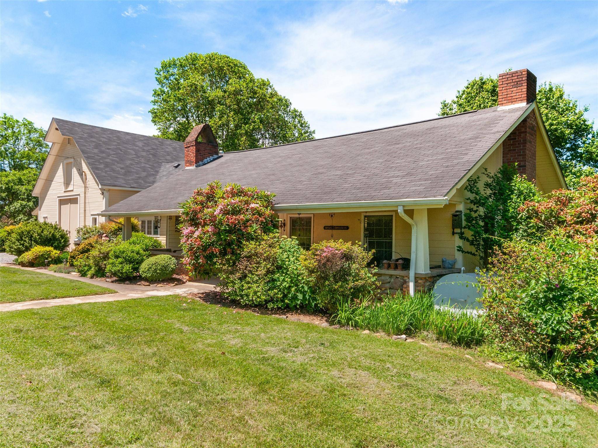 229 Crabtree Mountain RD, Canton, NC 28716