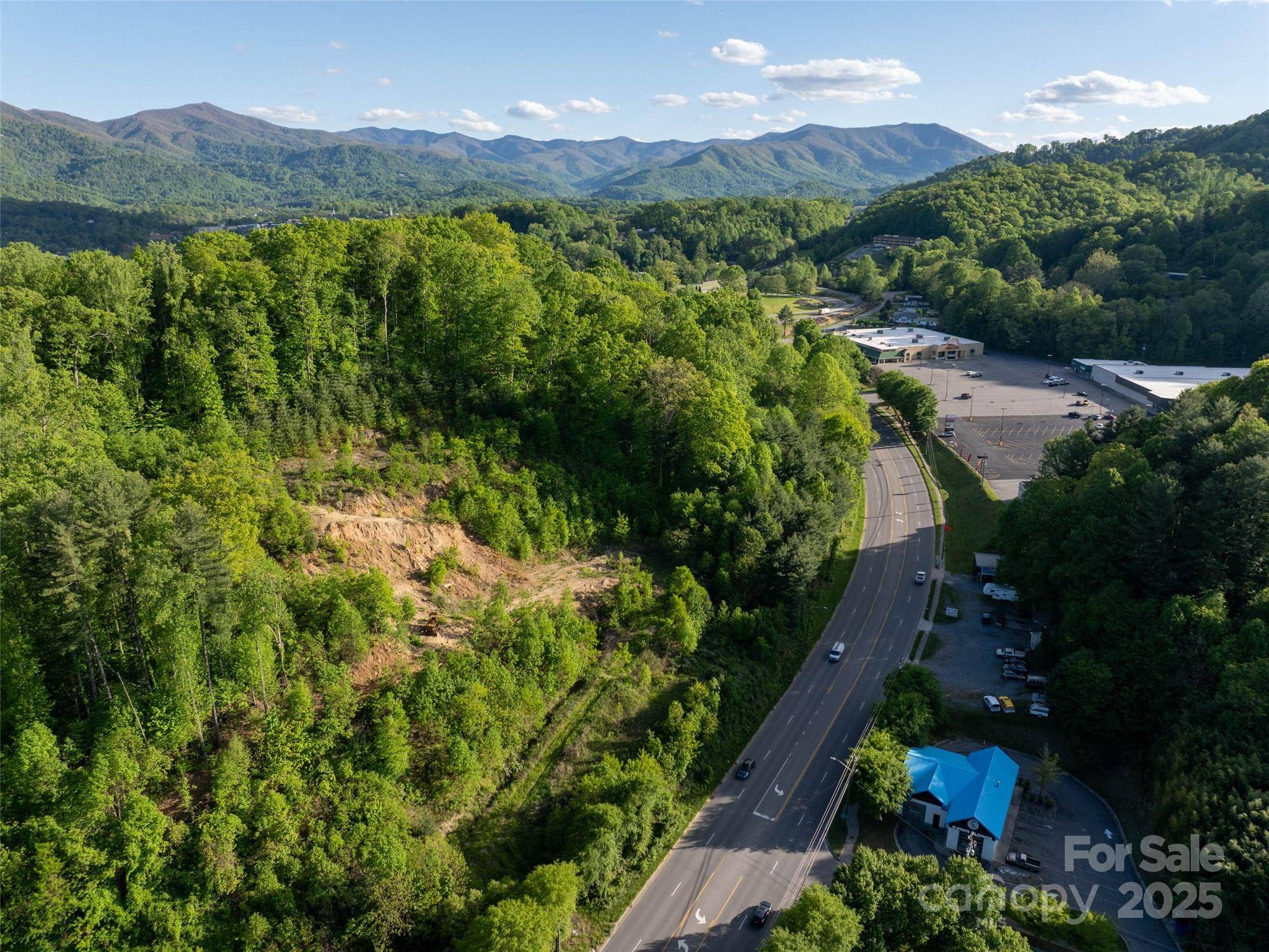 99999 Russ AVE, Waynesville, NC 28786