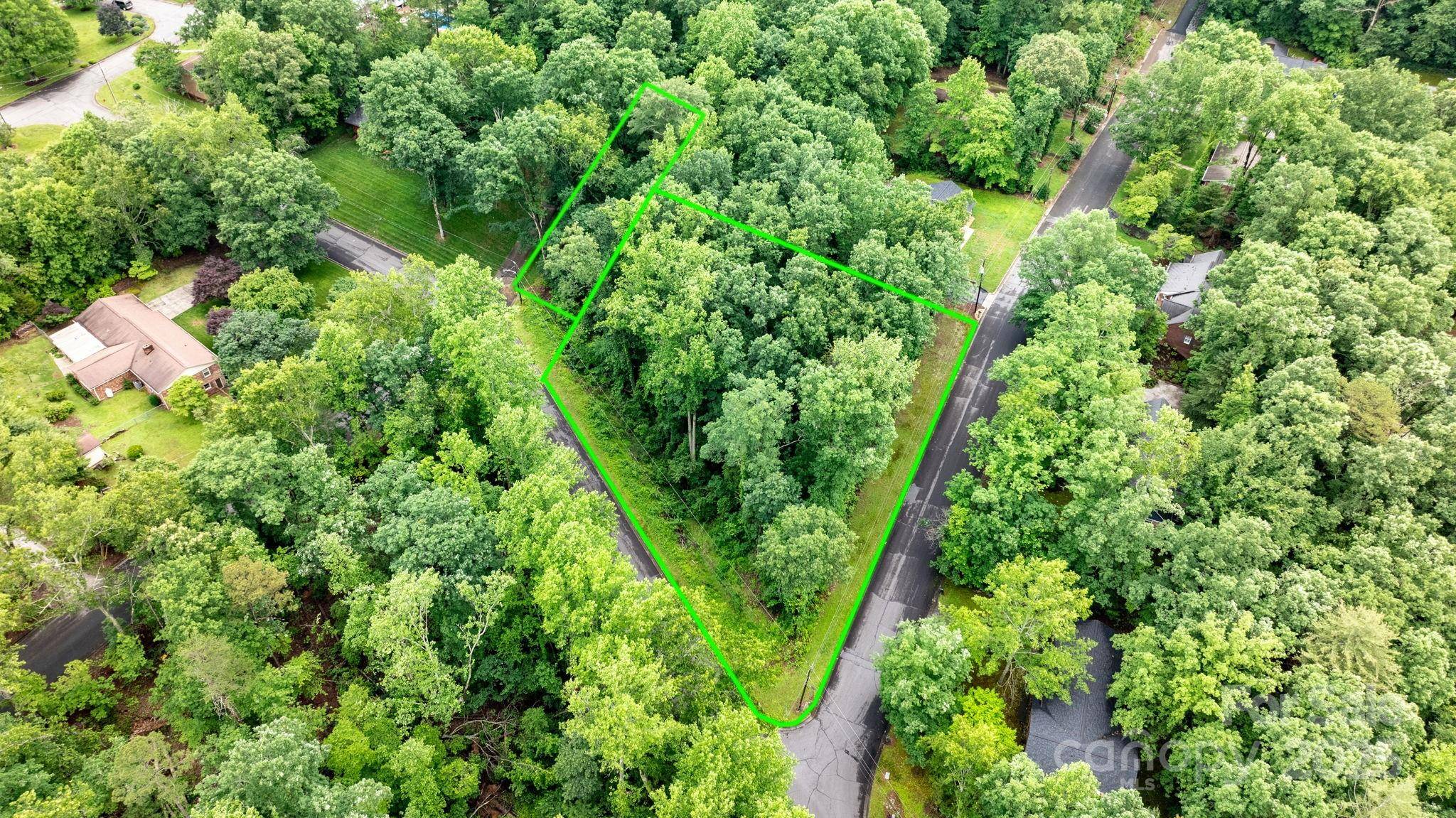 765 Tanglecliff ST SE, Valdese, NC 28690