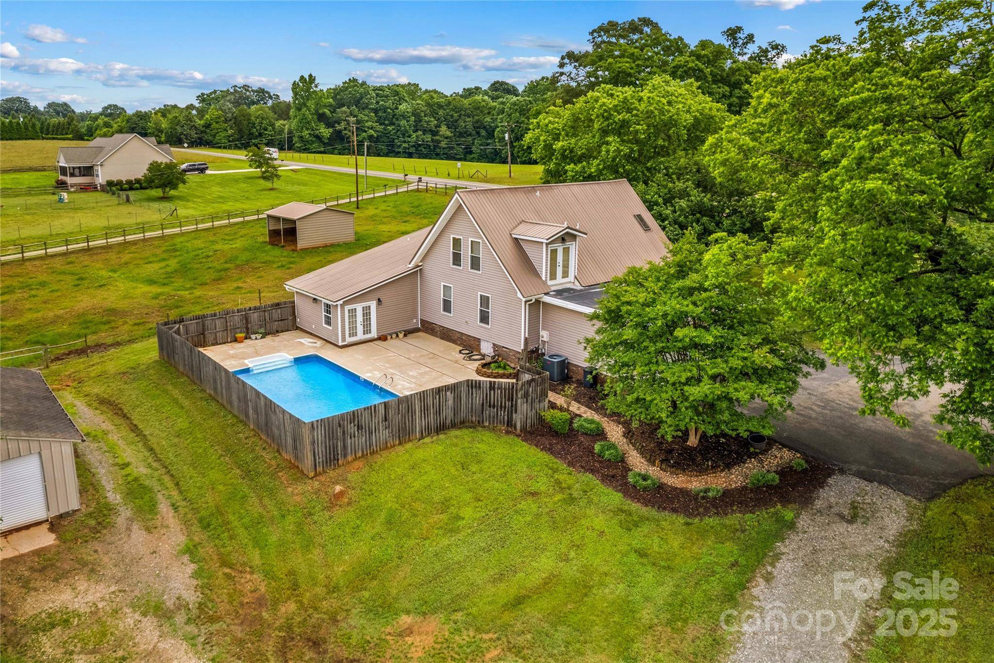 296 Hicks Creek RD, Troutman, NC 28166