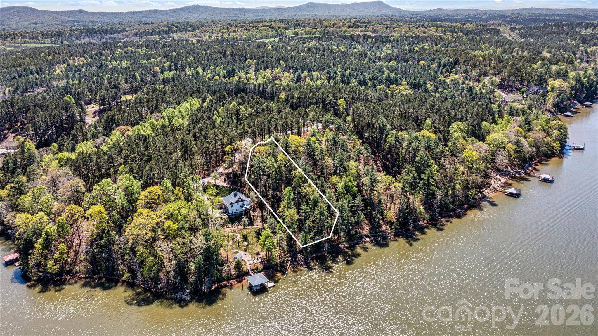 106 Pier Point DR, Connelly Springs, NC 28612