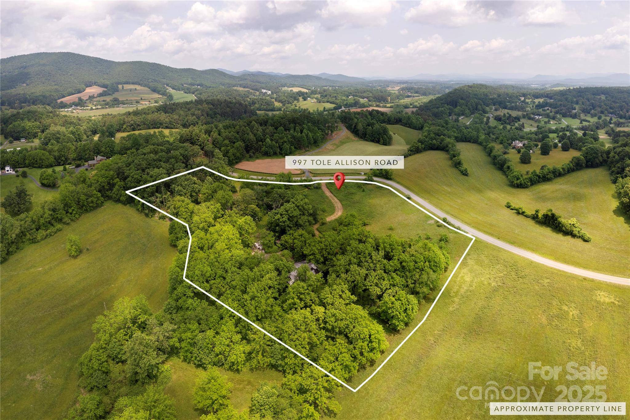 997 Tole Allison RD, Mills River, NC 28759