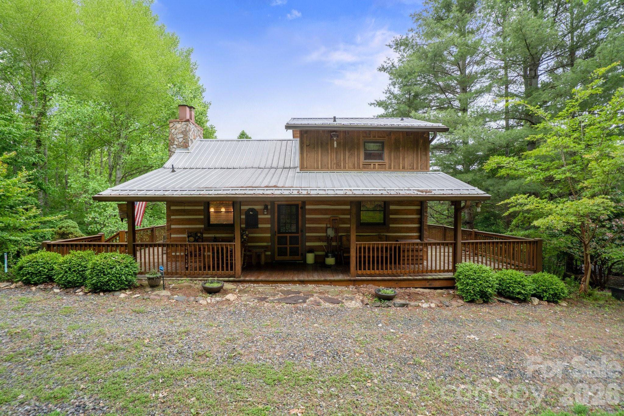 710 River Hills RD, Lansing, NC 28643