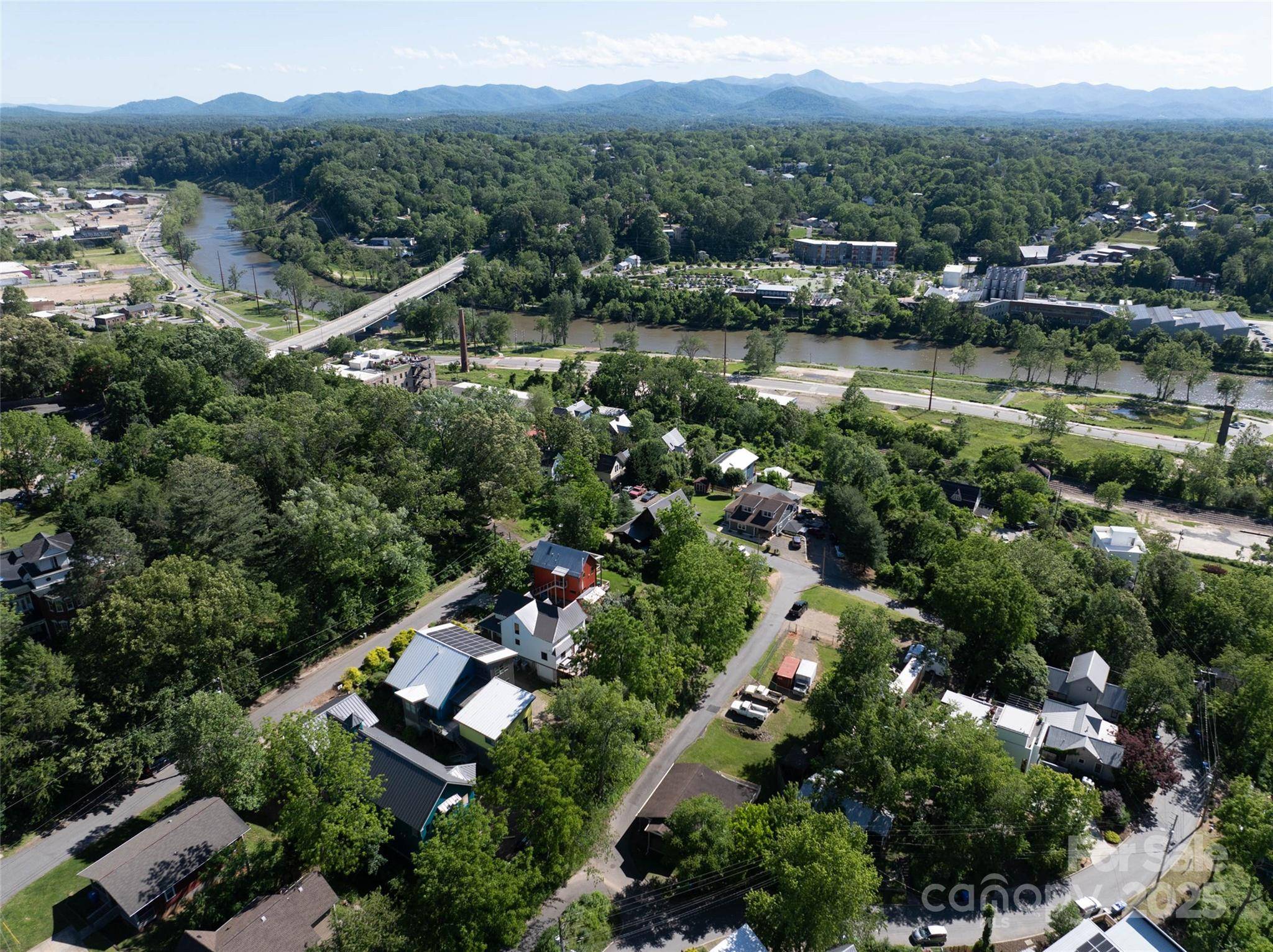 99999 Park PL, Asheville, NC 28801