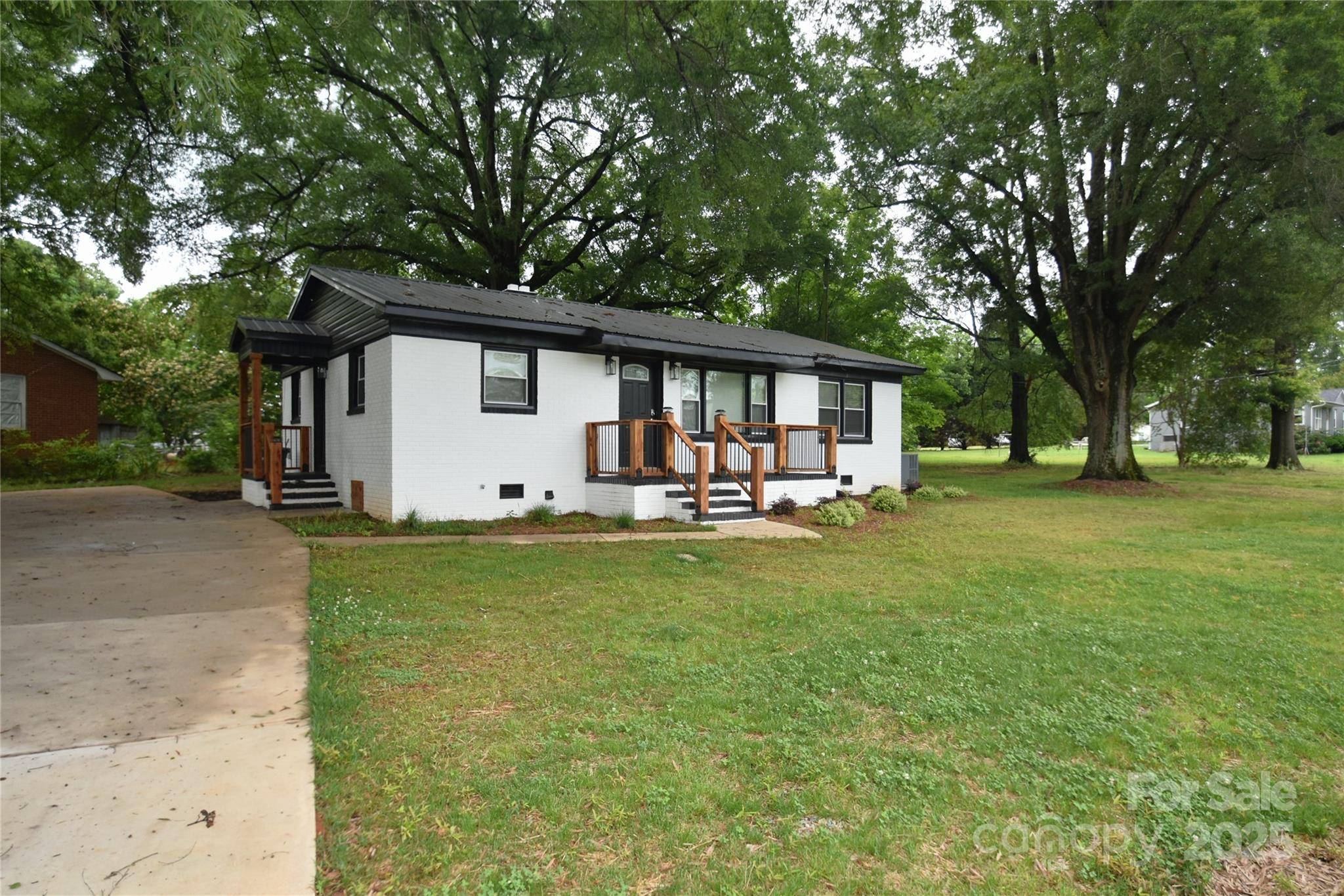 706 Mcintyre ST, Monroe, NC 28110