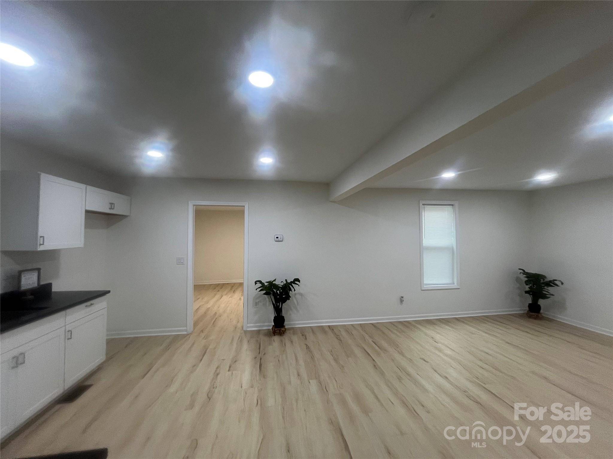 39 E White ST, Chester, SC 29706