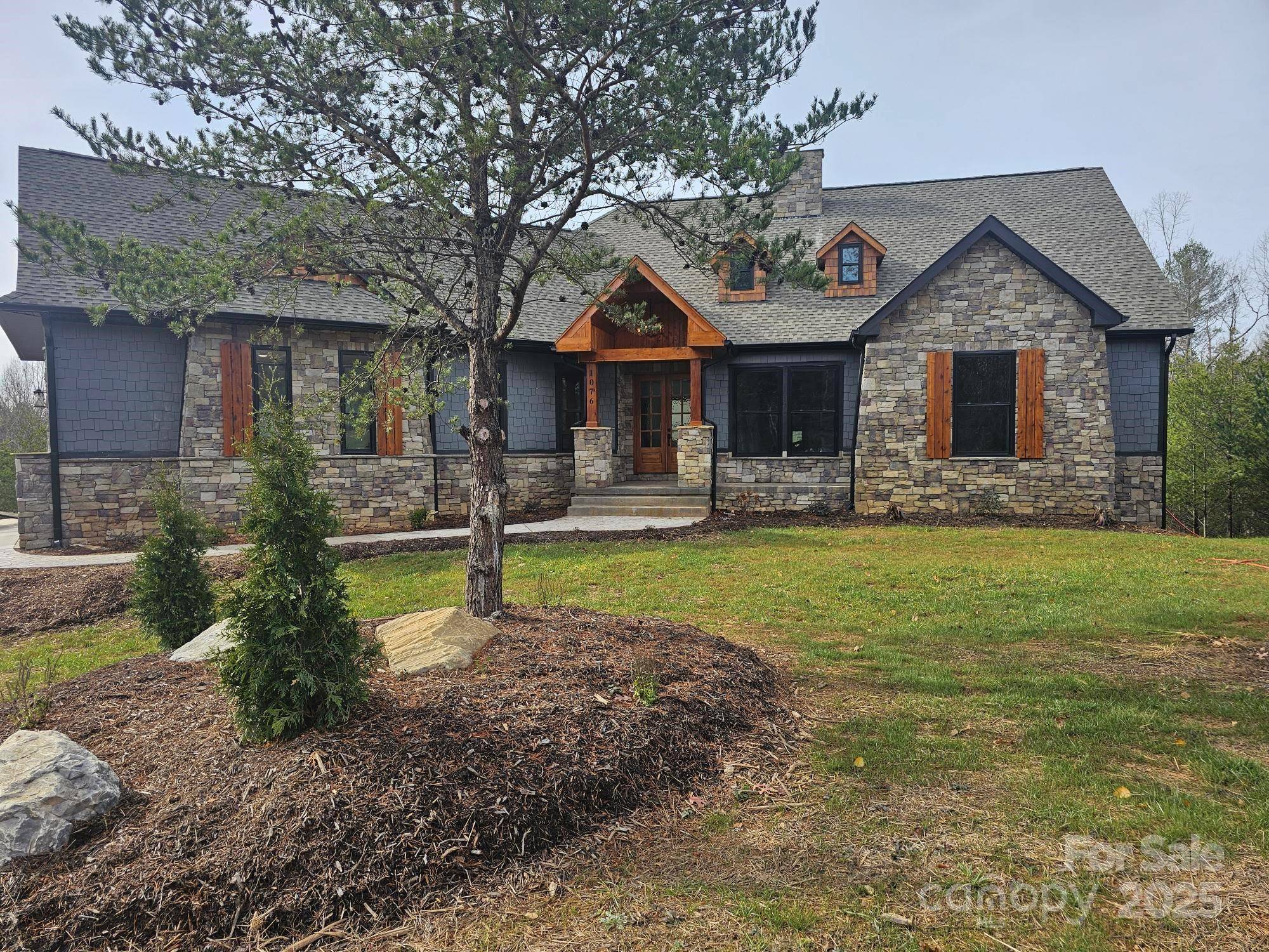 1076 Table View DR #55, Morganton, NC 28655