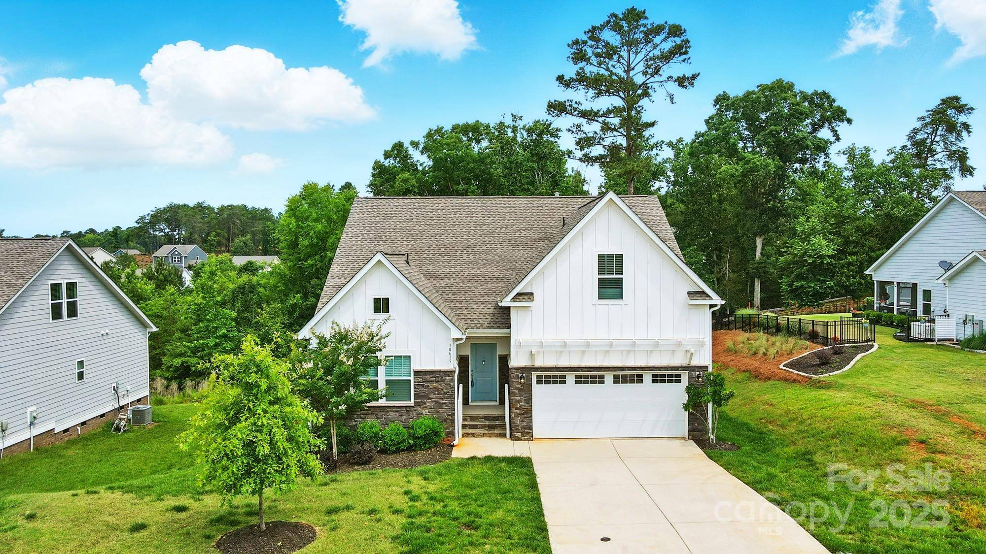 18619 Mainsail CT, Lancaster, SC 29720