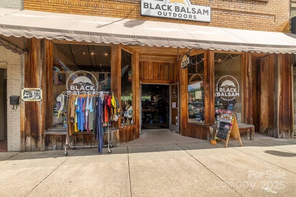 562 W Main ST, Sylva, NC 28779
