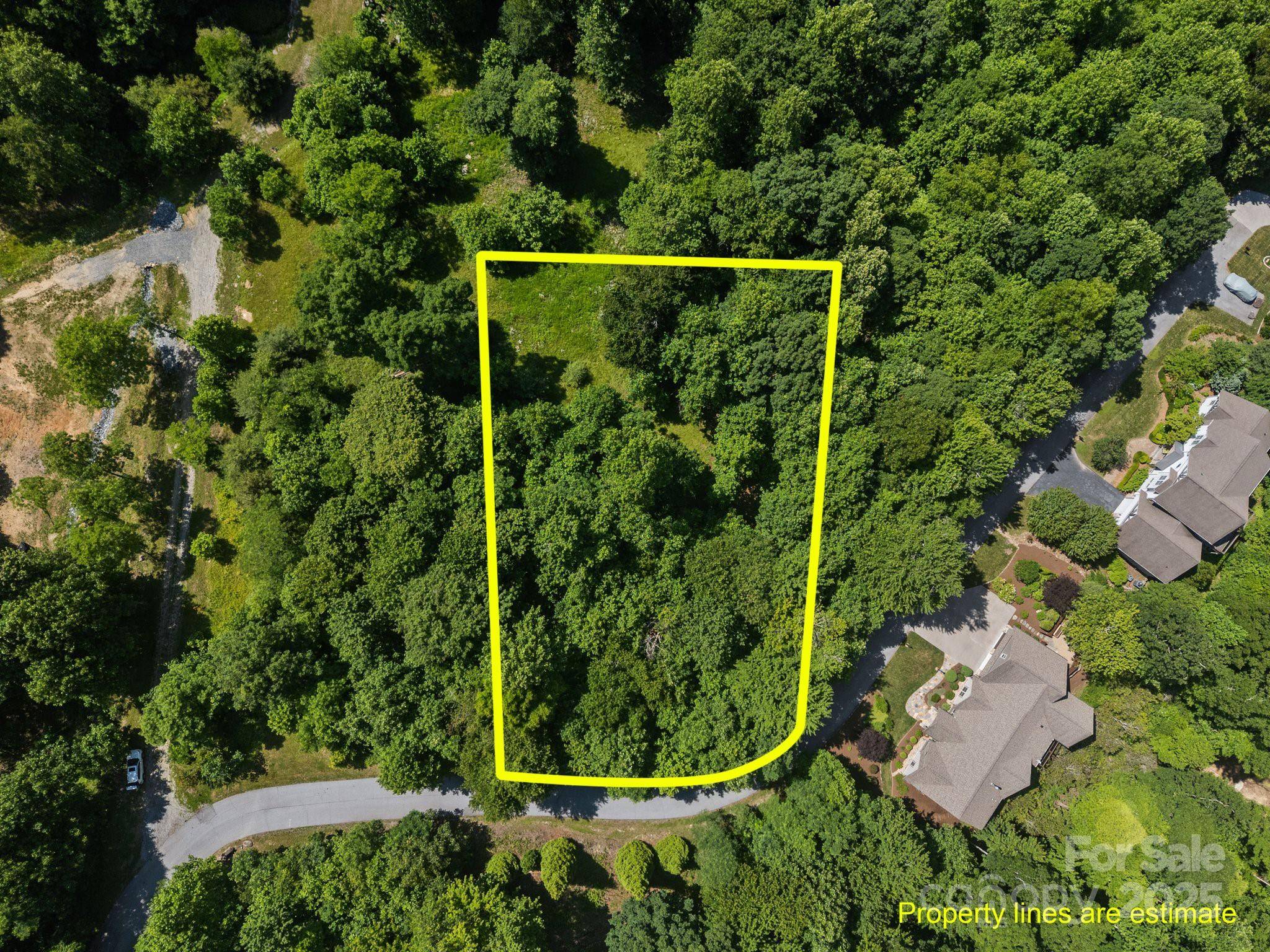 1063 Somersby Pkwy #3, Hendersonville, NC 28739