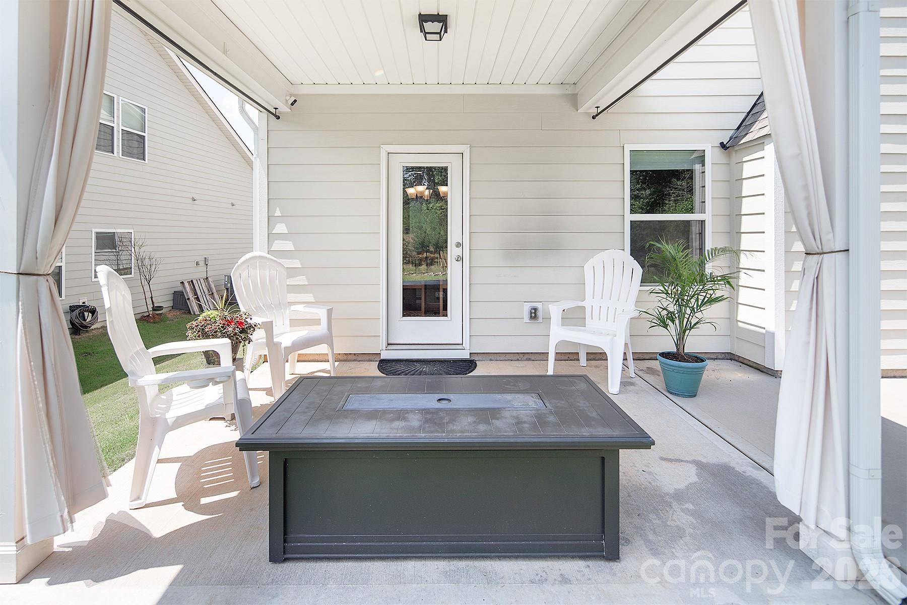 171 Old Harbor DR, Mount Gilead, NC 27306