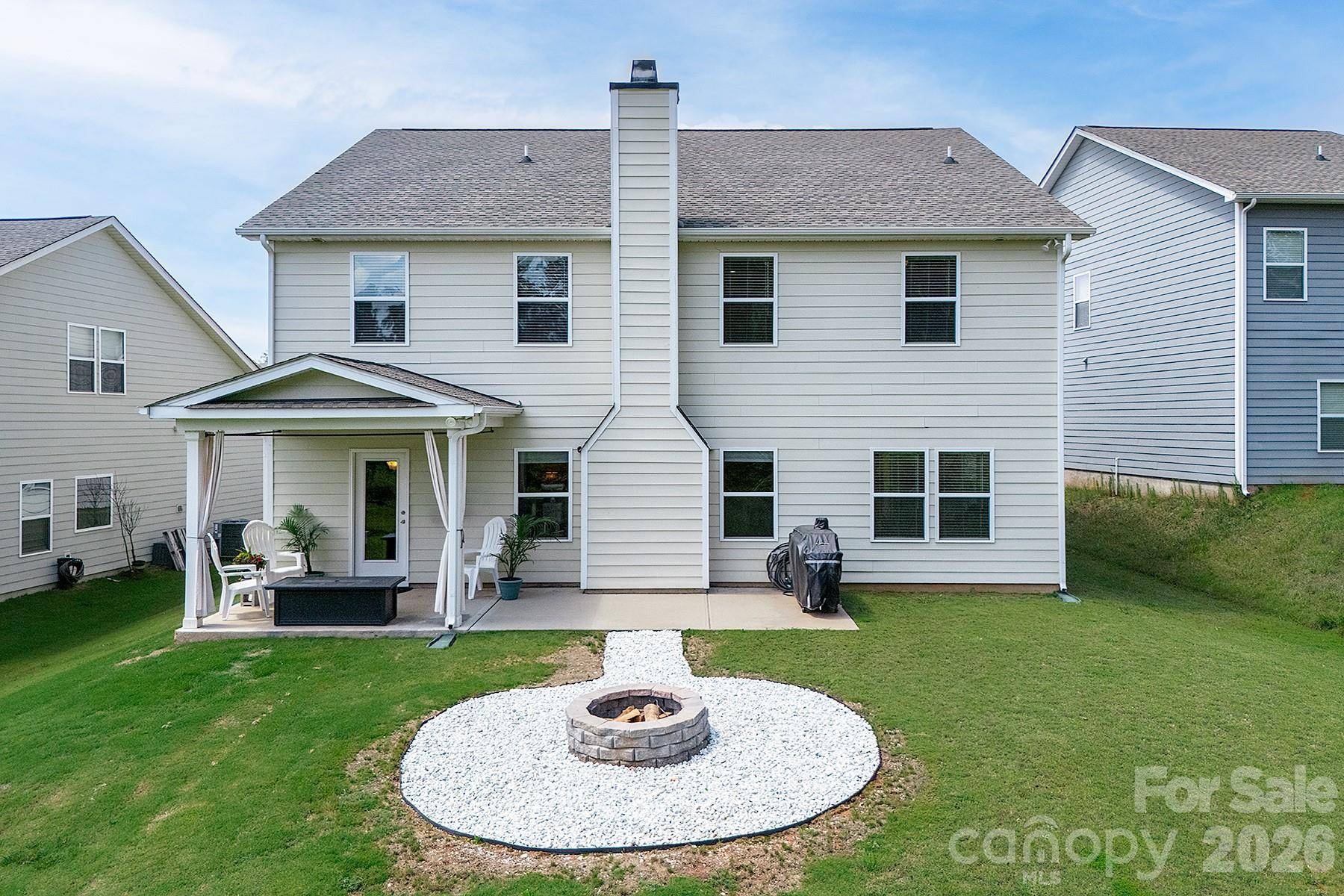 171 Old Harbor DR, Mount Gilead, NC 27306