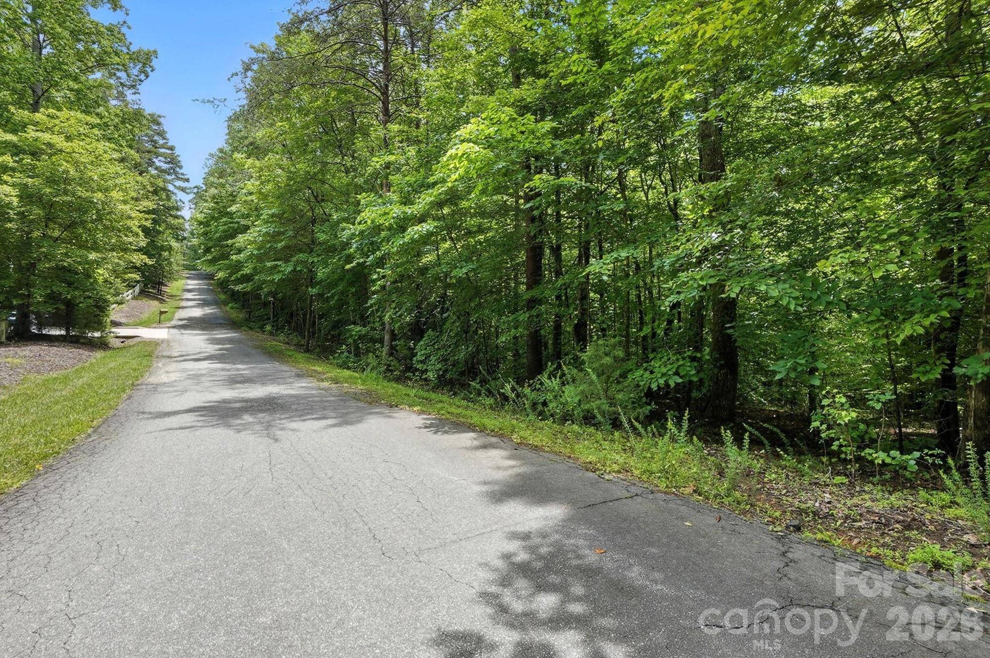 6 Hager Mountain LN, Iron Station, NC 28080