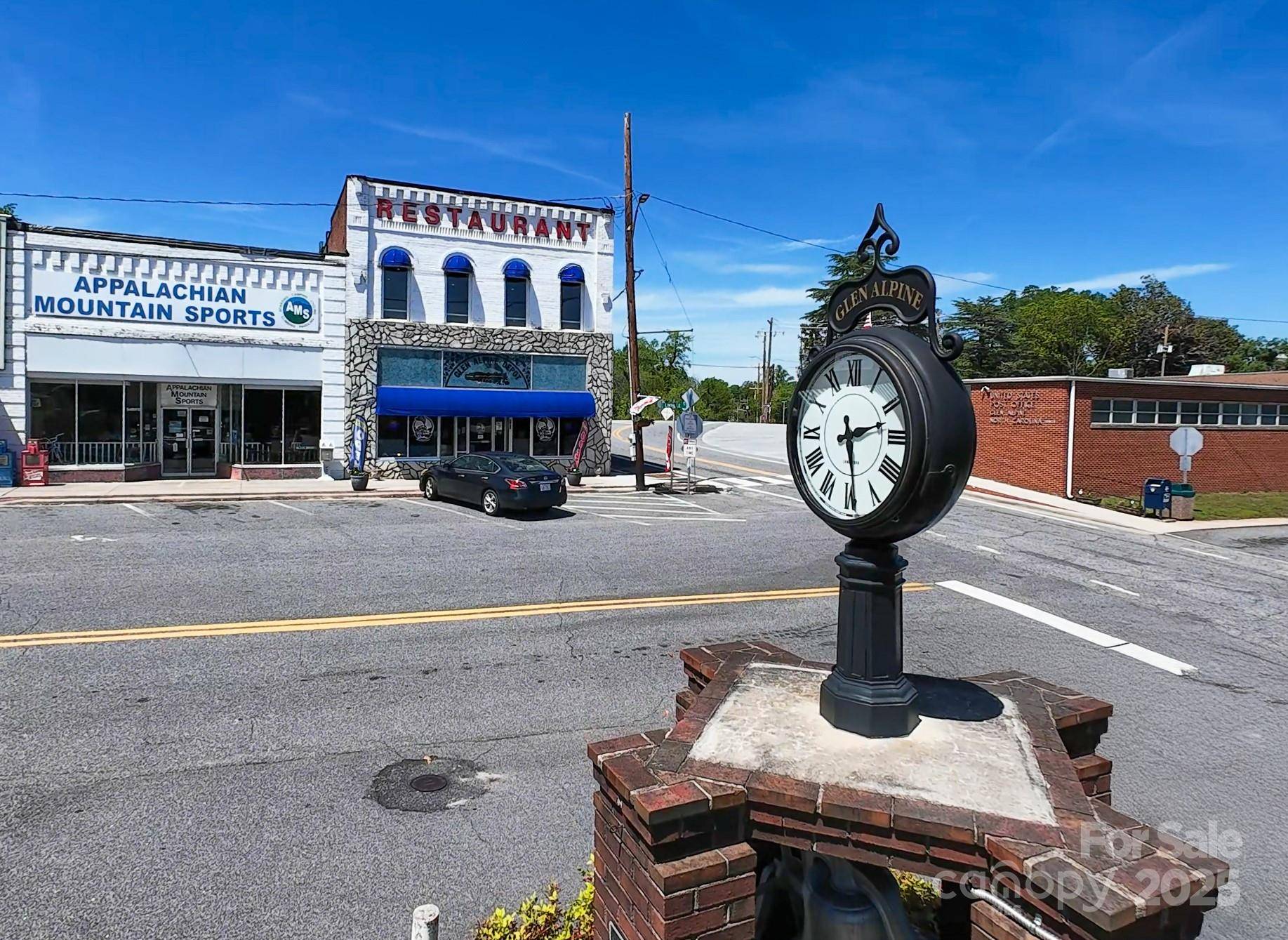 102 Linville ST, Morganton, NC 28655
